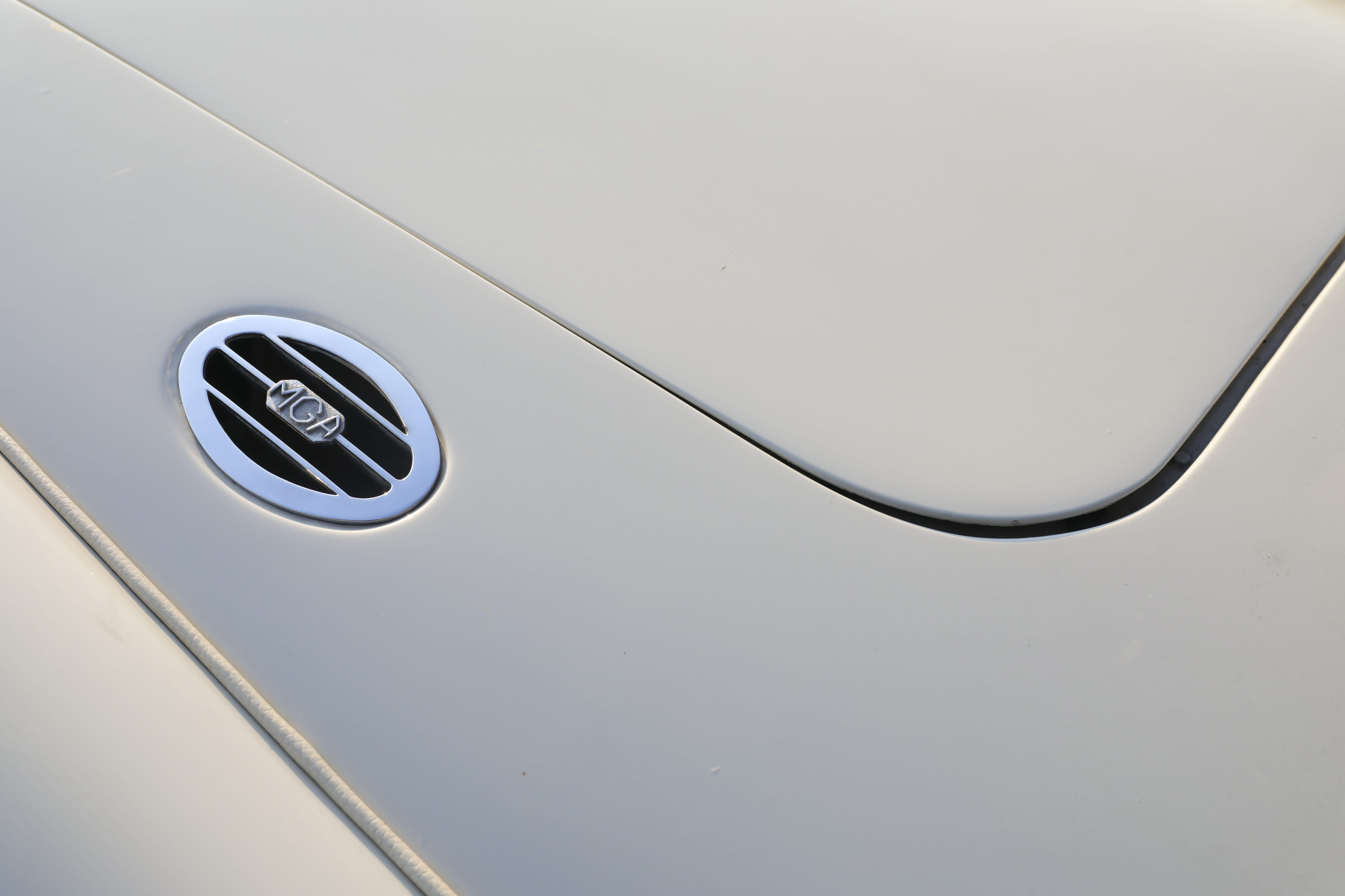 modern, backgrounds, line, metal, luxury, minimal, white, technology, minimalistic, symbol, environment, transportation, car, chrome, wealth, emblem, 5K, HD Wallpaper