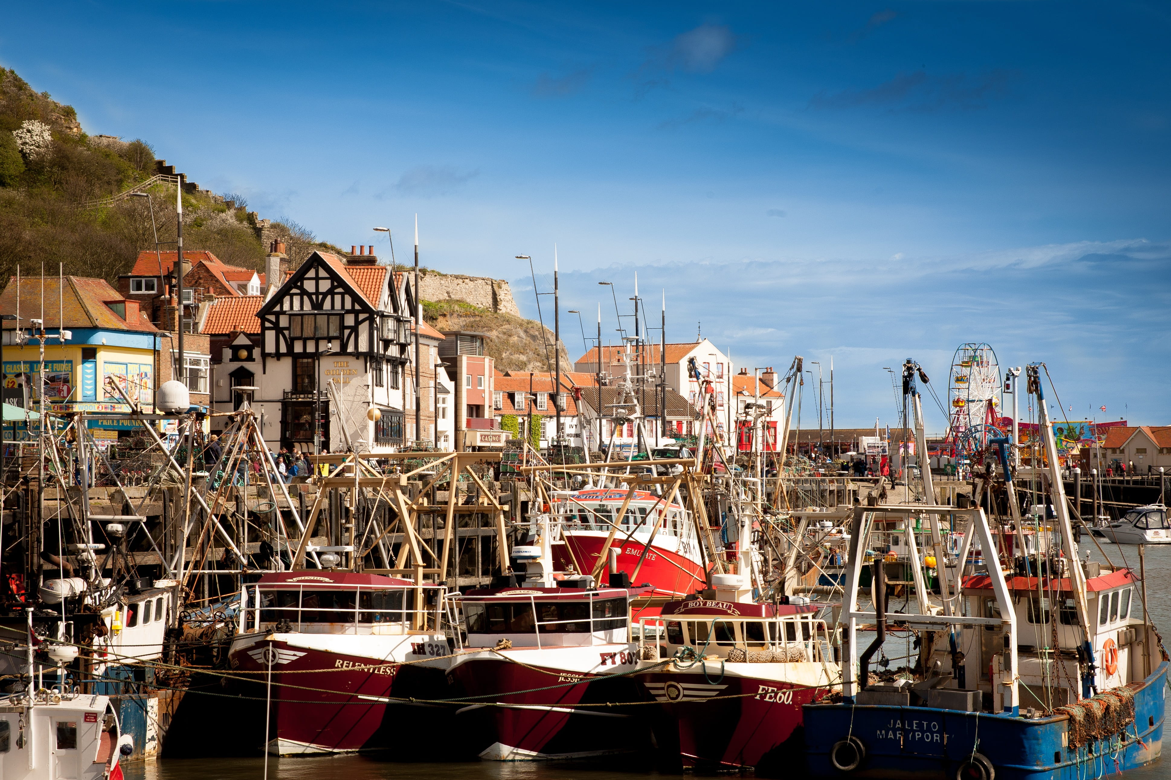 nautical vessel, fishing industry, seascape, yorkshire, city, harbour, water, moored, sailboat, Seaside, transportation, coast, building exterior, cloud - sky, HD Wallpaper
