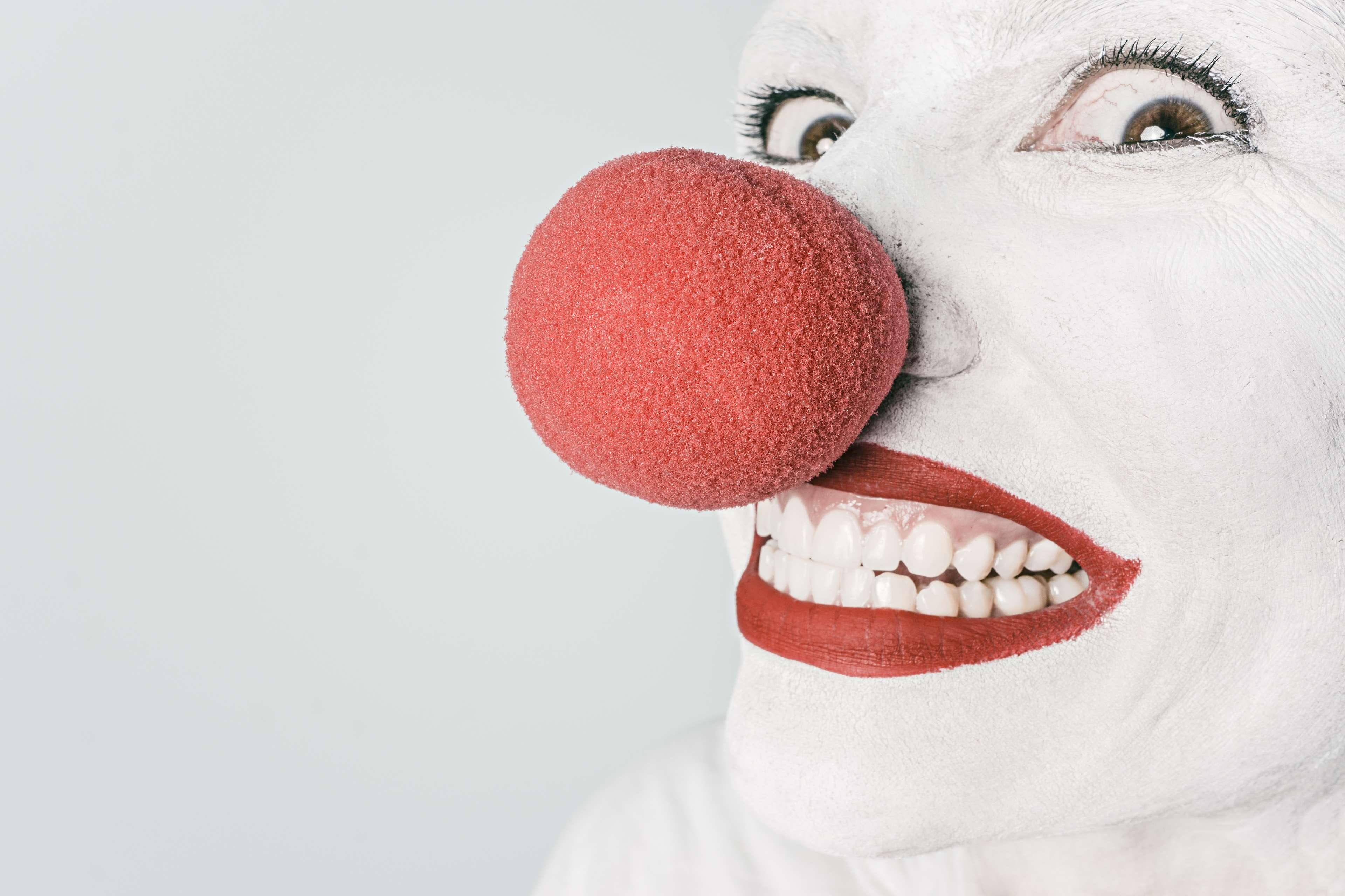 studio shot, grimace, human body part, gray, arts, young adult, white, portrait, makeup, grinning, human lips, healthcare and medicine, females, face, nose, HD Wallpaper