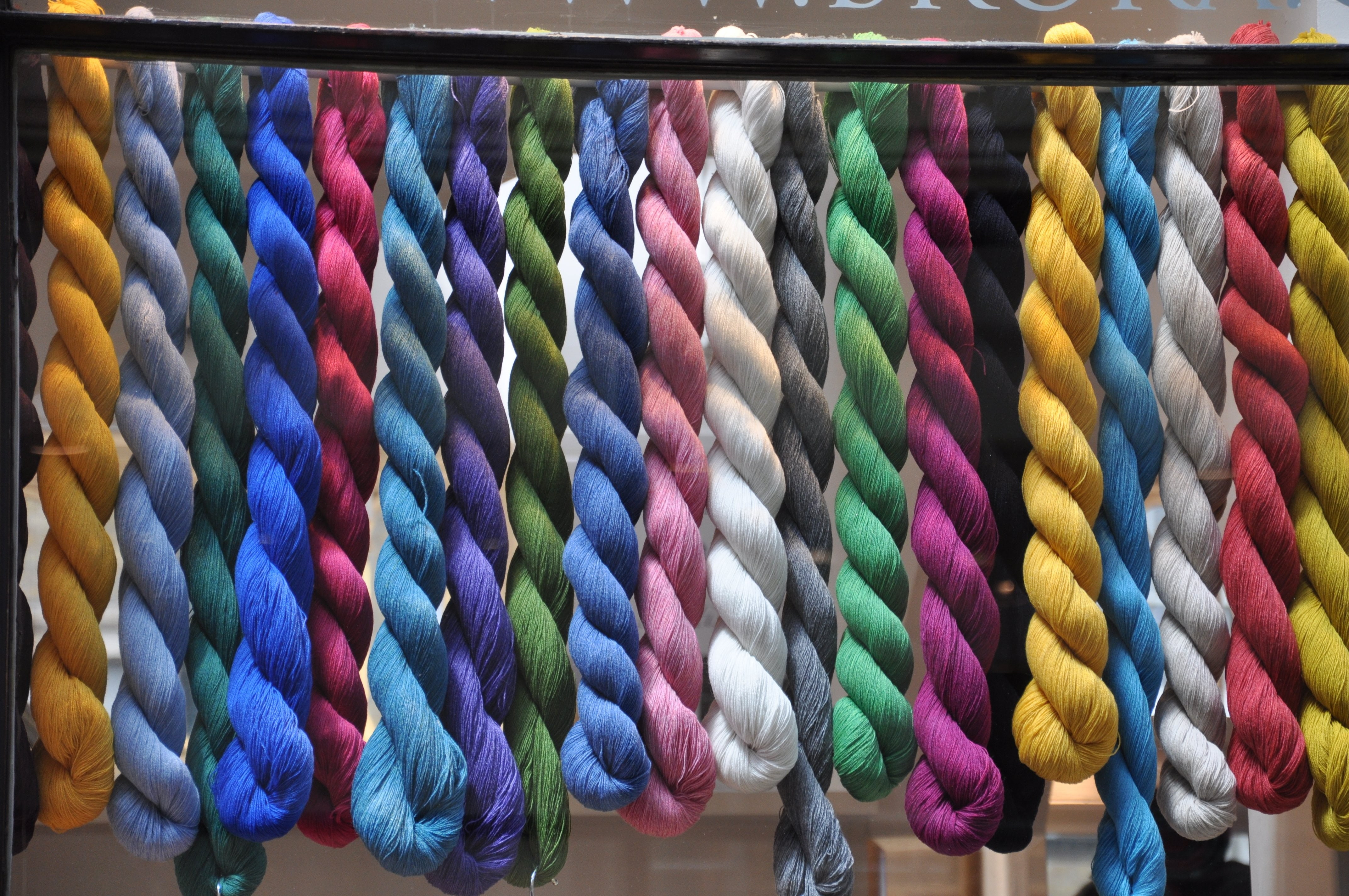 no people, Shop Window, purple, indoors, day, hanging, pattern, softness, side by side, close-up, Coloured Wool, textile, variation, full frame, in a row, HD Wallpaper