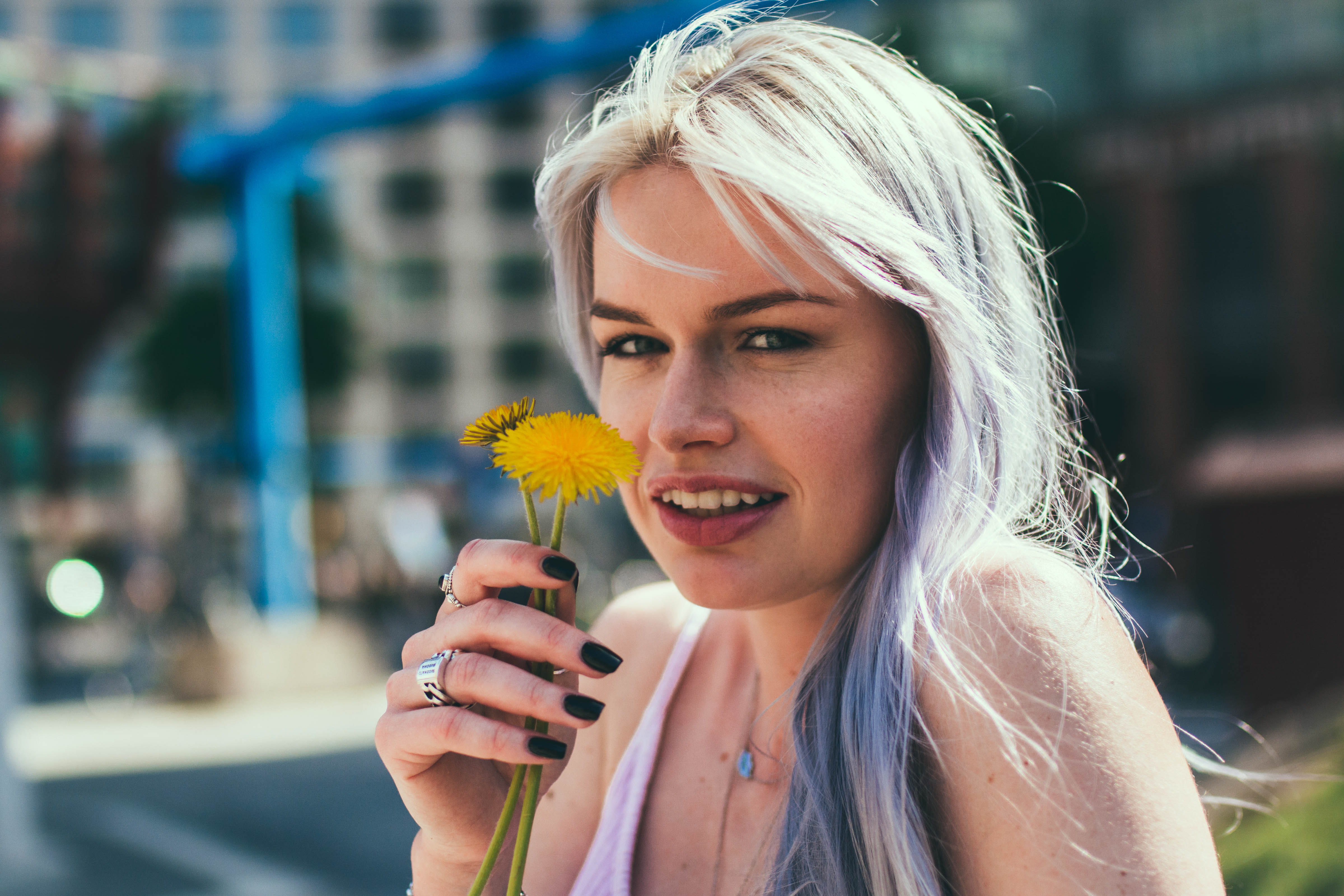 long hair, daisy, streets, woman, portrait, hairstyle, summer, flower, germany, focus on foreground, flowering plant, green eyes, beautiful woman, berlin, HD Wallpaper