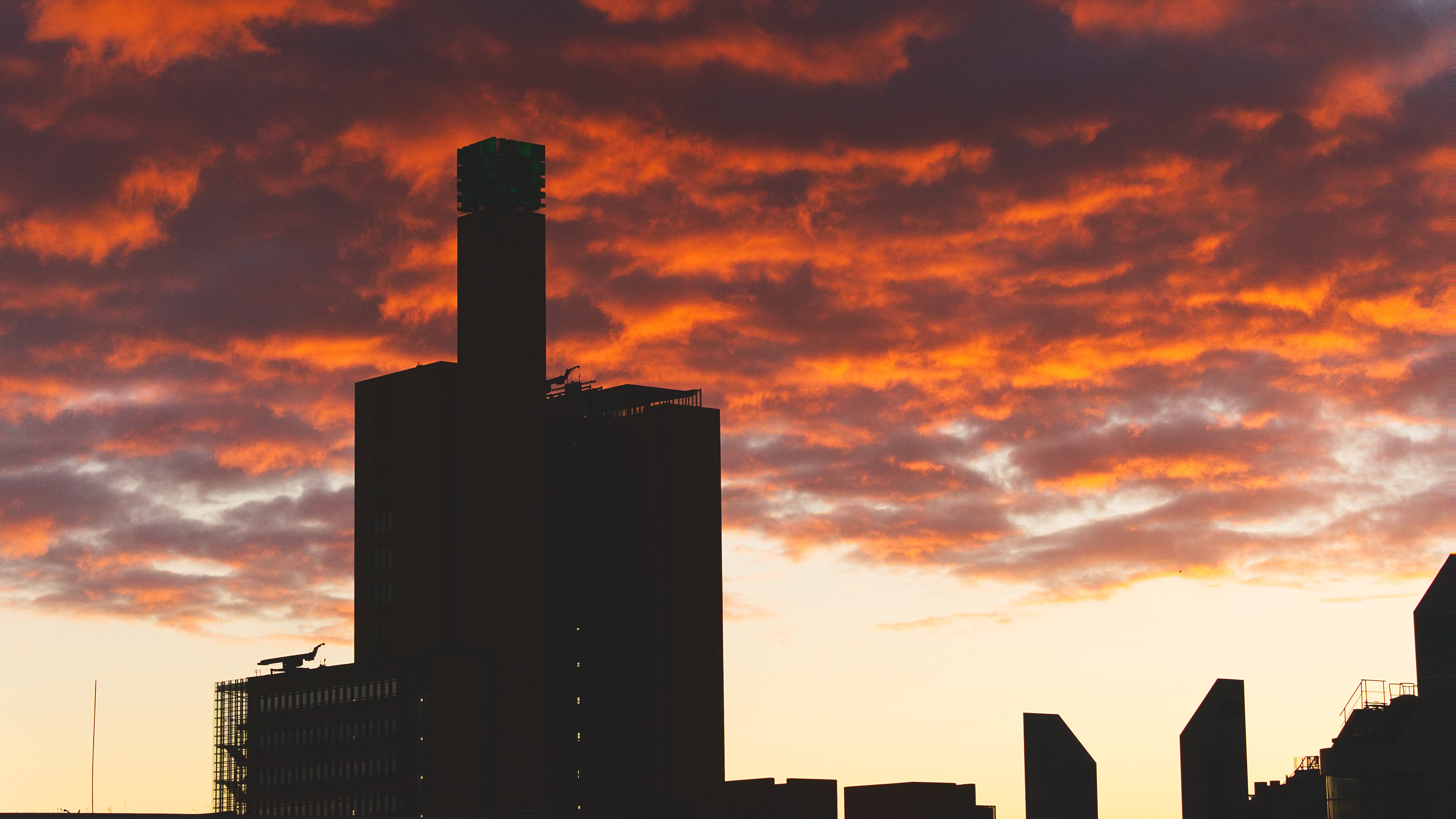 shadow, windows, factory, sky, potsdamer platz, office building exterior, dramatic sky, cityscape, no people, houses, skyline, city, berlin, dusk, sunset, HD Wallpaper