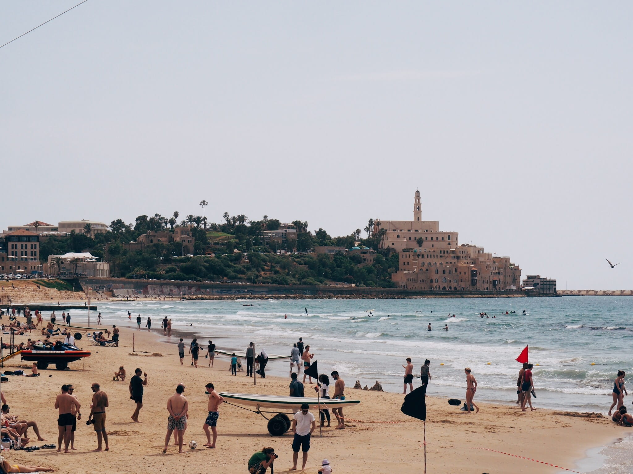 lifestyles, nature, day, clear sky, water, group of people, summer, outdoors, tel aviv-yafo, telaviv, israel, 1080P, real people, architecture, beach, HD Wallpaper