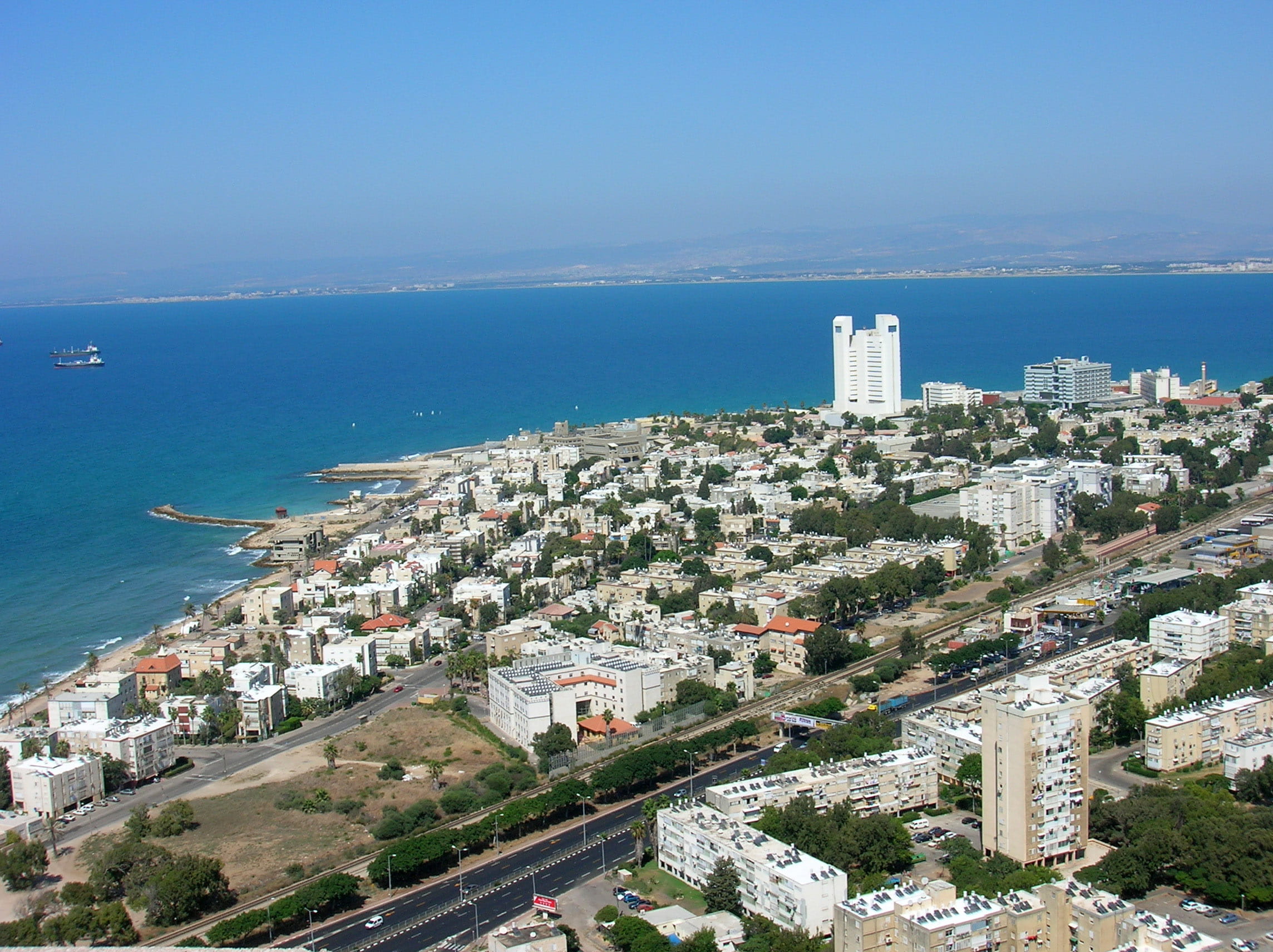 mediterranean Sea, office building exterior, building exterior, israel, europe, skyscraper, urban Scene, 1080P, coastline, architecture, summer, sky, photos, HD Wallpaper