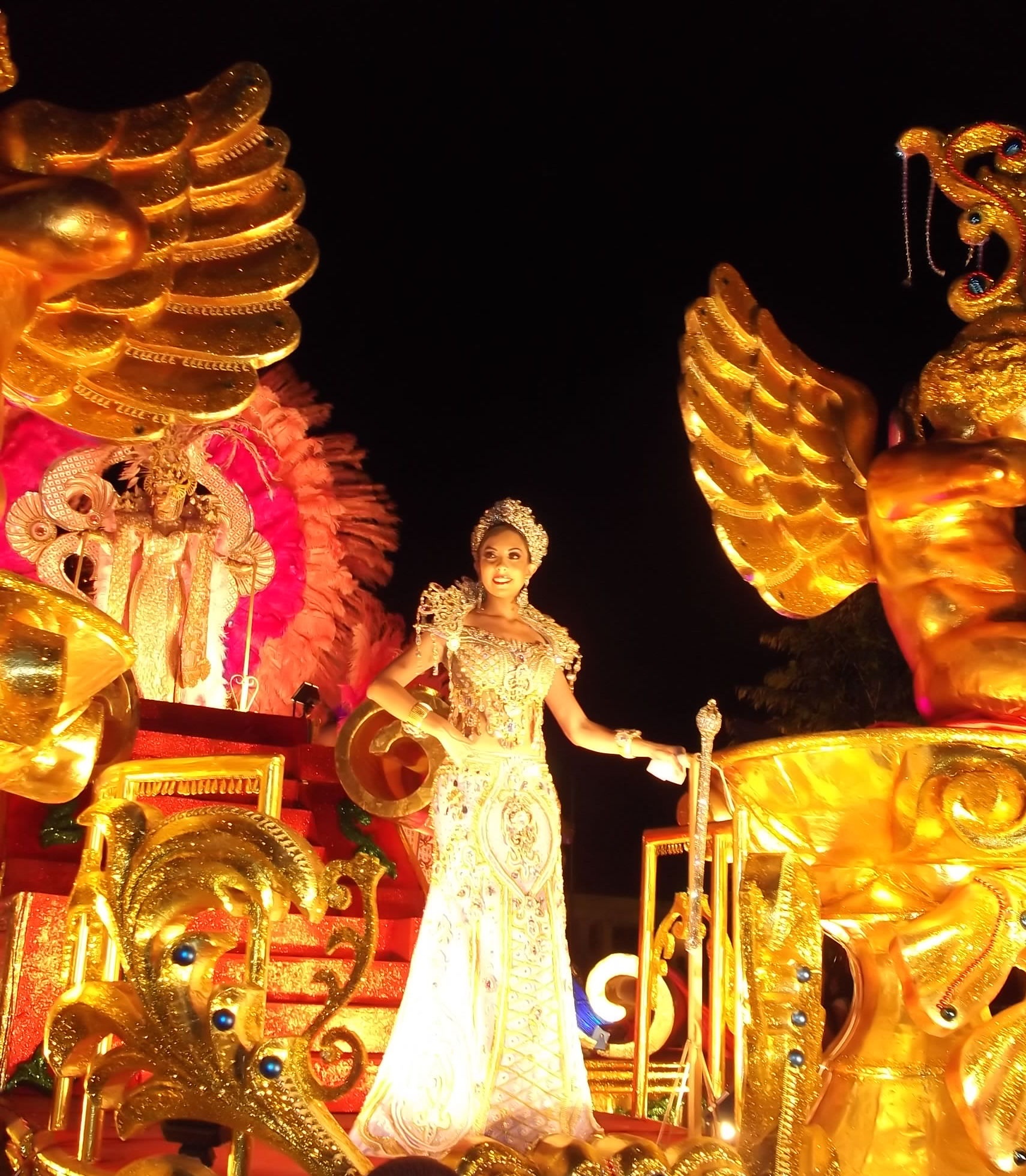 representation, creativity, carnival, male likeness, chinese new year, arts culture and entertainment, carnaval, black background, religion, panama, art and craft, Phone HD Wallpaper