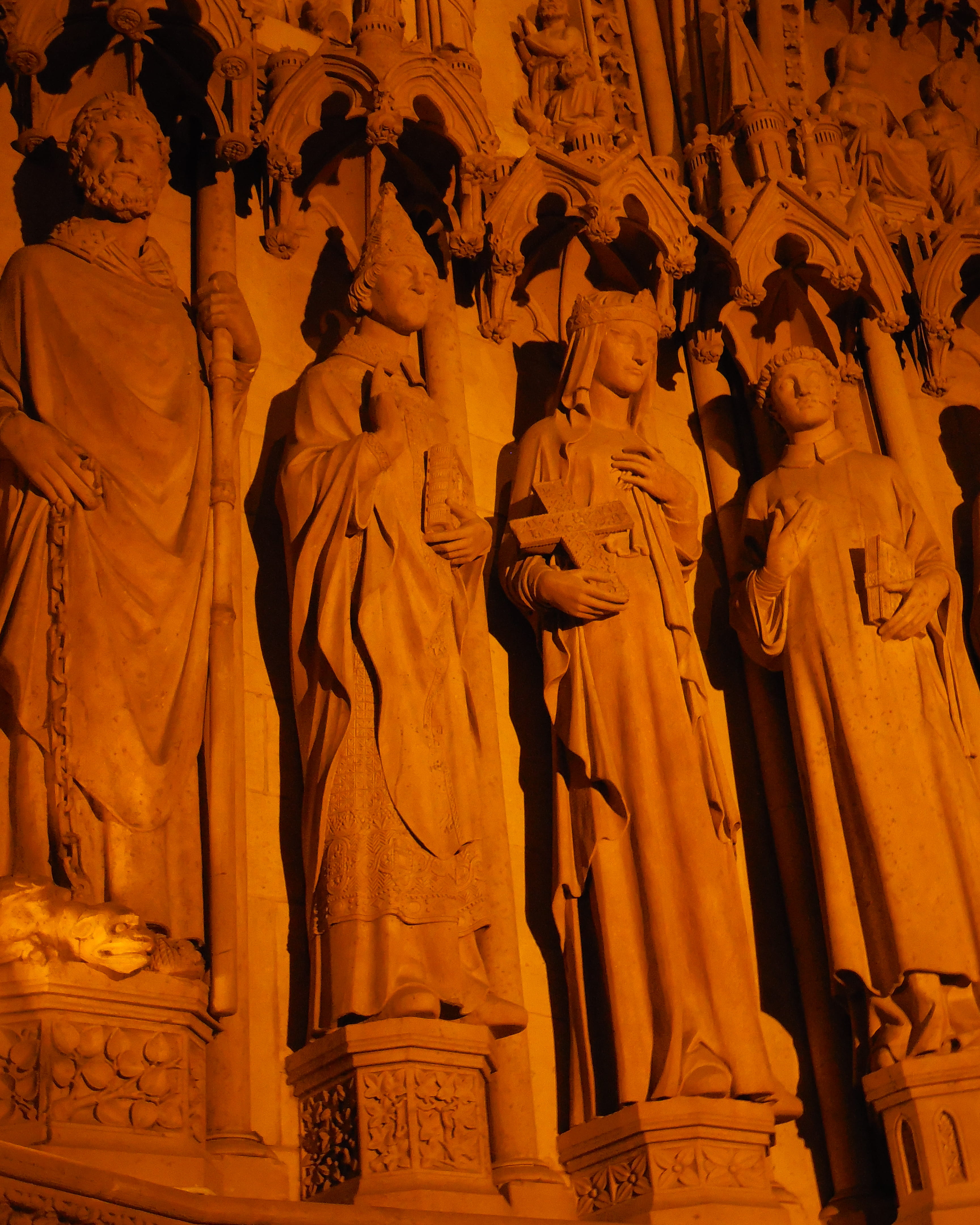 france, religion, representation, human representation, carving, statue, travel destinations, place of worship, low angle view, sculpture, belief, architecture, Phone HD Wallpaper