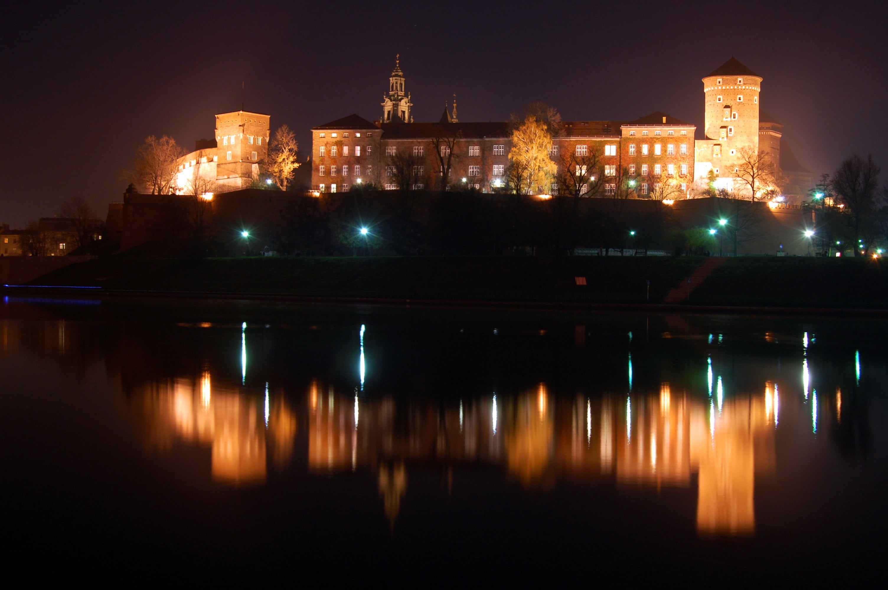 outdoors, illuminated, famous Place, the old town, architecture, built structure, poland, dusk, sky, night, 2K, tourism, nature, castle, city, water, wawel, HD Wallpaper