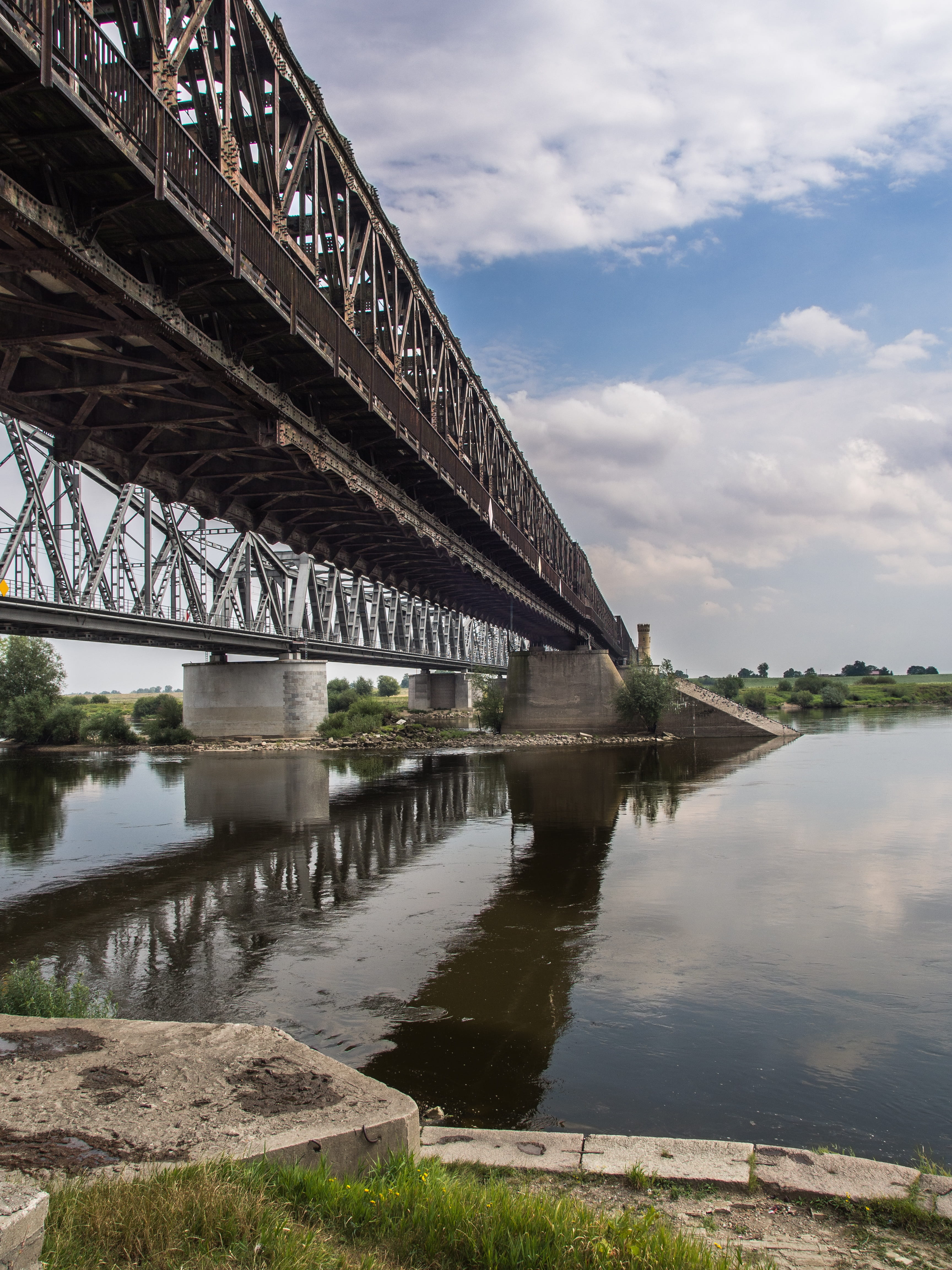 outdoors, arch bridge, low angle view, Bridge, nature, sky, cloud - sky, Monument, Wisla, plant, engineering, bridge - man made structure, Tczew, waterfront, Phone HD Wallpaper