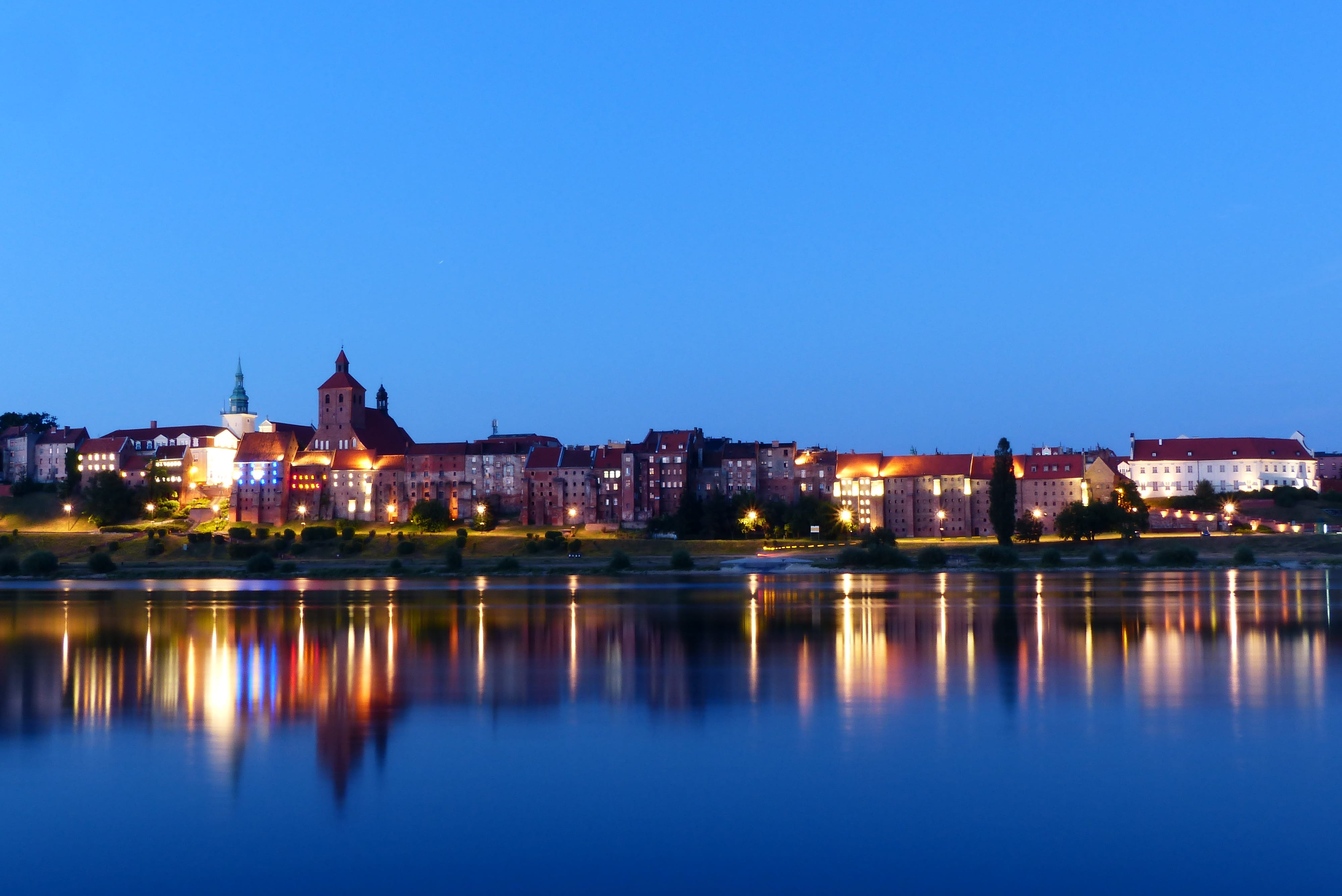 nature, the museum, buildings, no people, reflection, landscape, dusk, copy space, apartment, spichrza, the environment, grudziadz, spring, ancient, tourism, HD Wallpaper