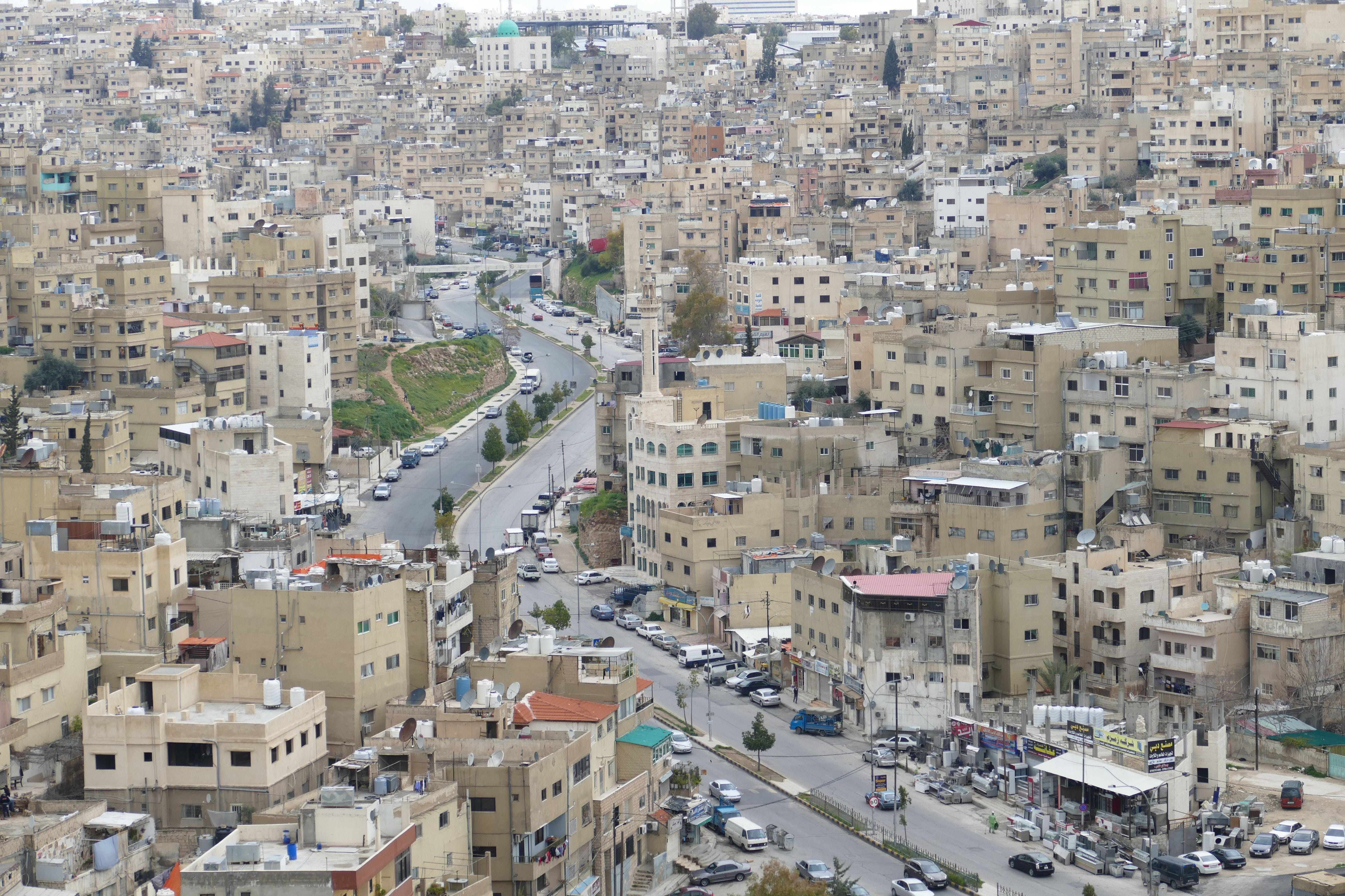 transportation, land vehicle, built structure, incidental people, jordan, apartment, motor vehicle, crowd, historic center, panorama, 5K, crowded, outdoors, HD Wallpaper