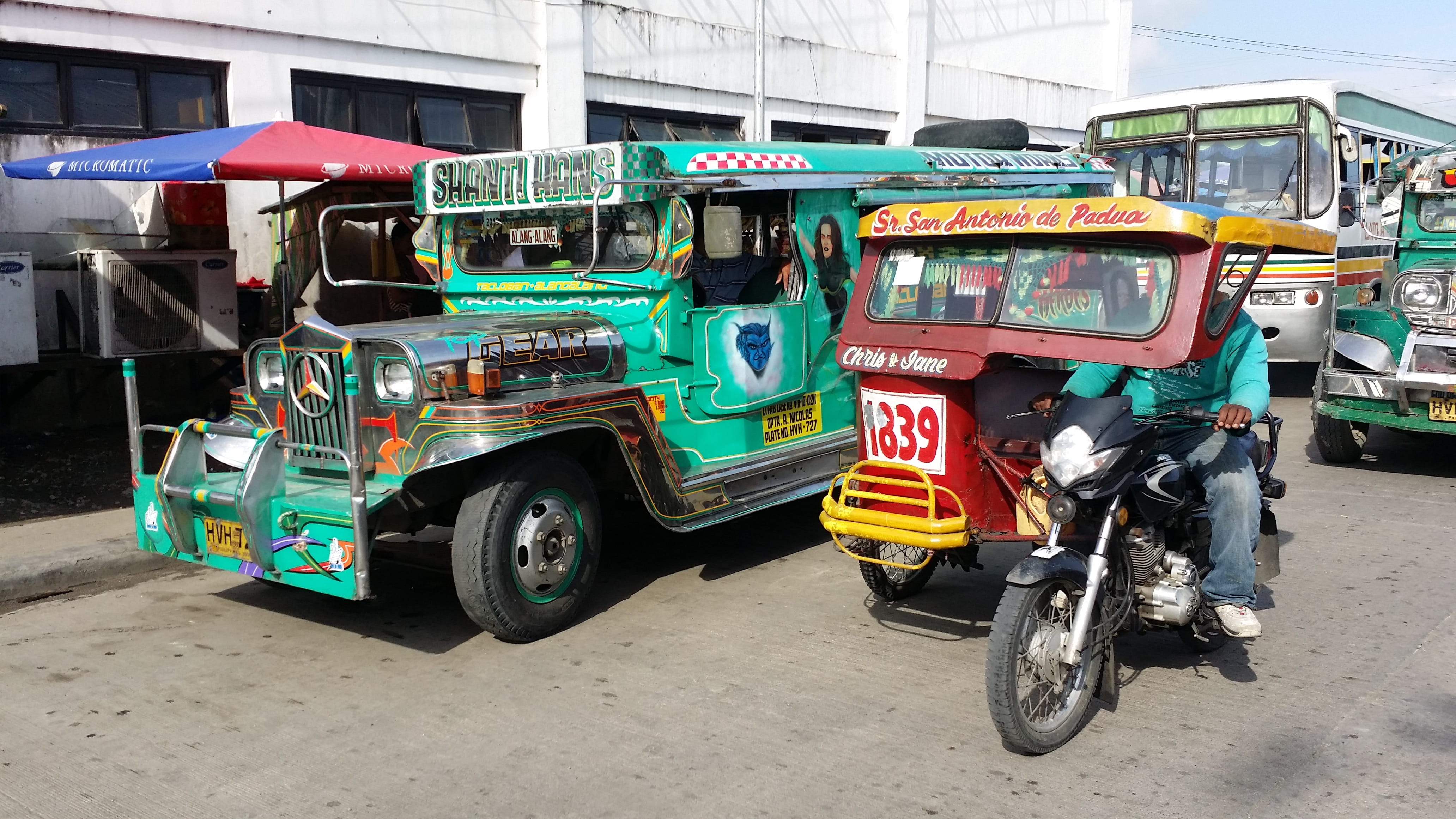 Cars, Taxi, car, road, day, rickshaw, jeepney, city life, outdoors, Tricycle, motor vehicle, city, no people, building exterior, Philippines, city street, HD Wallpaper