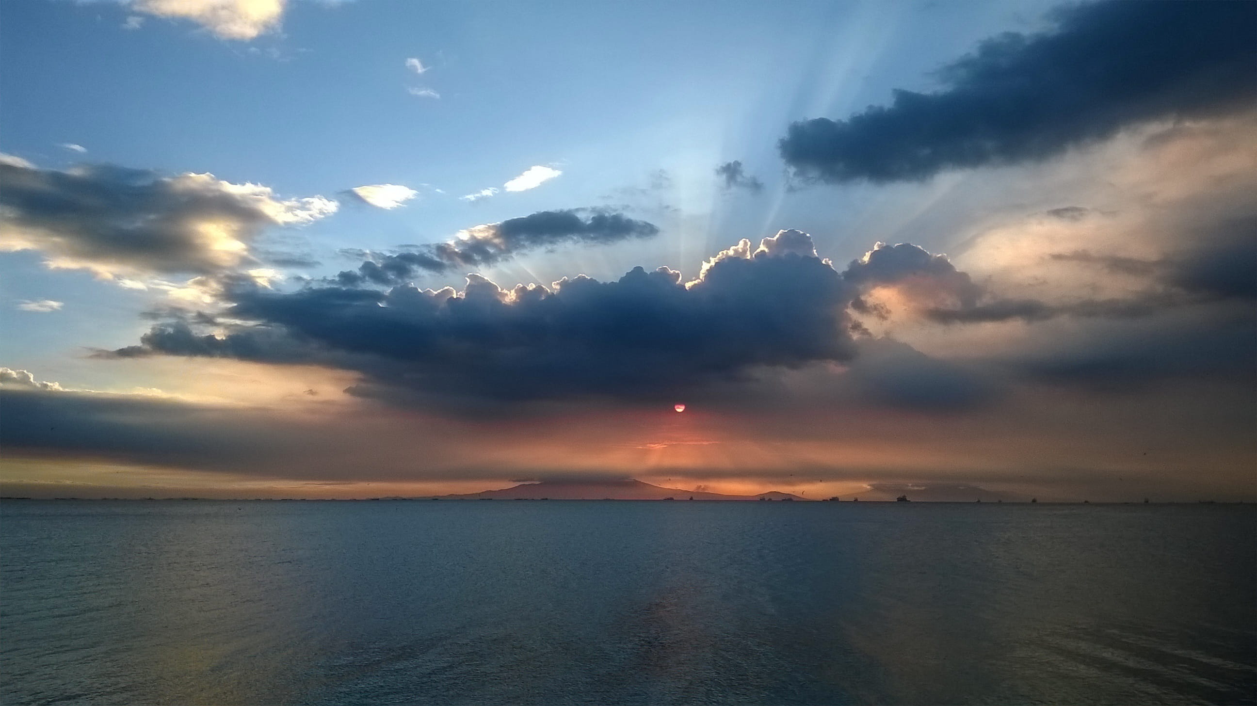 environment, Sea, sun, scenics, mall of asia, horizon, asia, Coast, tranquility, tranquil scene, body, horizon over water, large, coast, water, sky, scenics - nature, HD Wallpaper