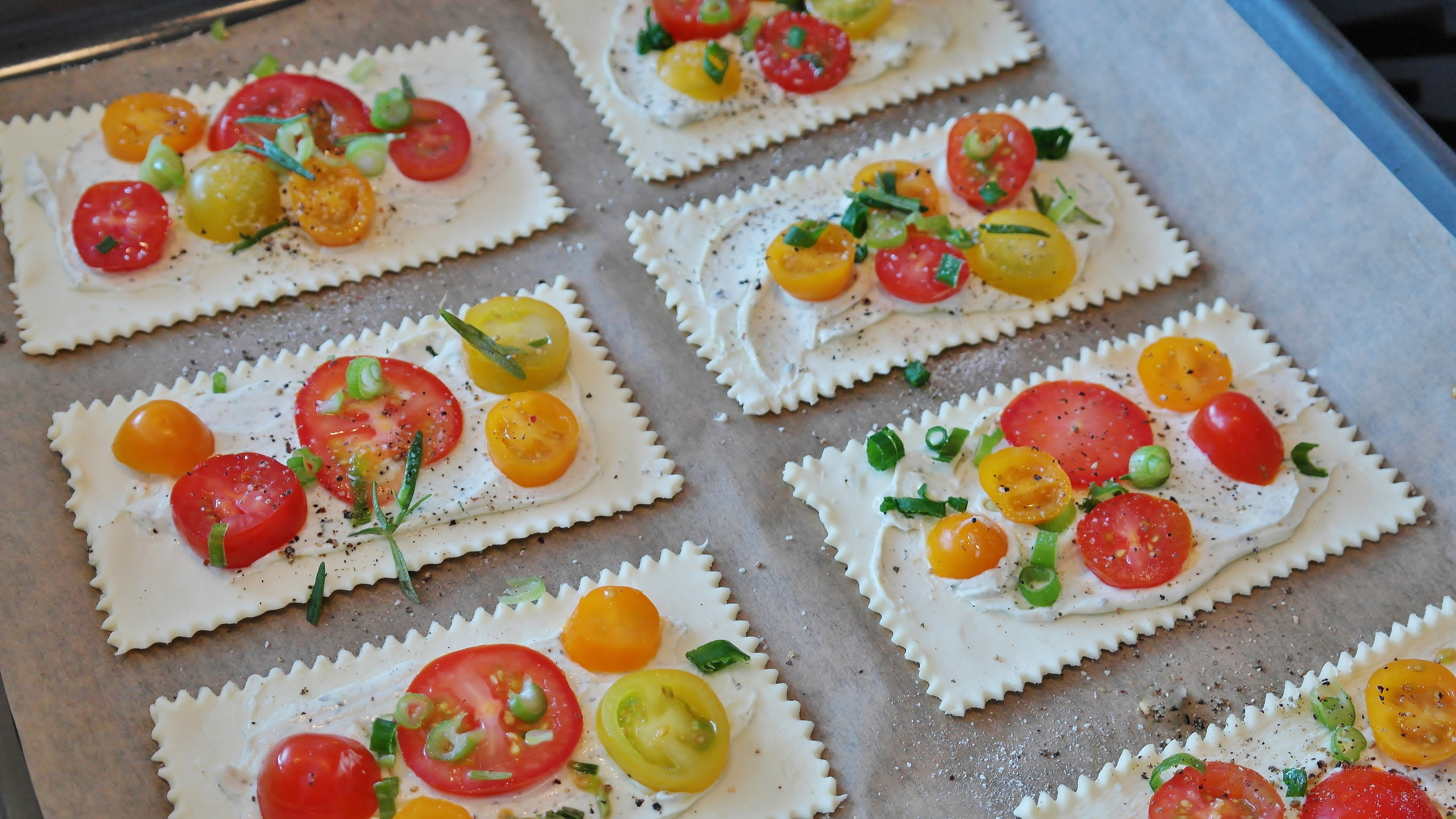 indulgence, table, 5K, oven, tomatoes, white, baked, ready-to-eat, high angle view, food, bake, temptation, cheese, tomato, no people, icing, indoors, HD Wallpaper