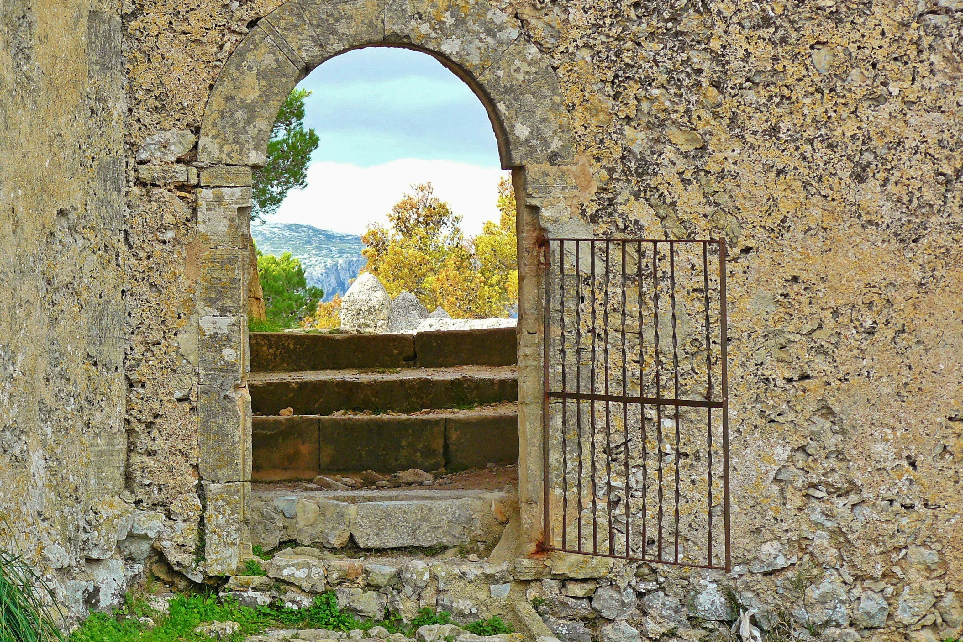 archaeology, outdoors, stone wall, outlook, idyll, iron gate, building, ruined, stone facade, 2K, gradually, history, hauswand, metal fence, goal, monastery, HD Wallpaper