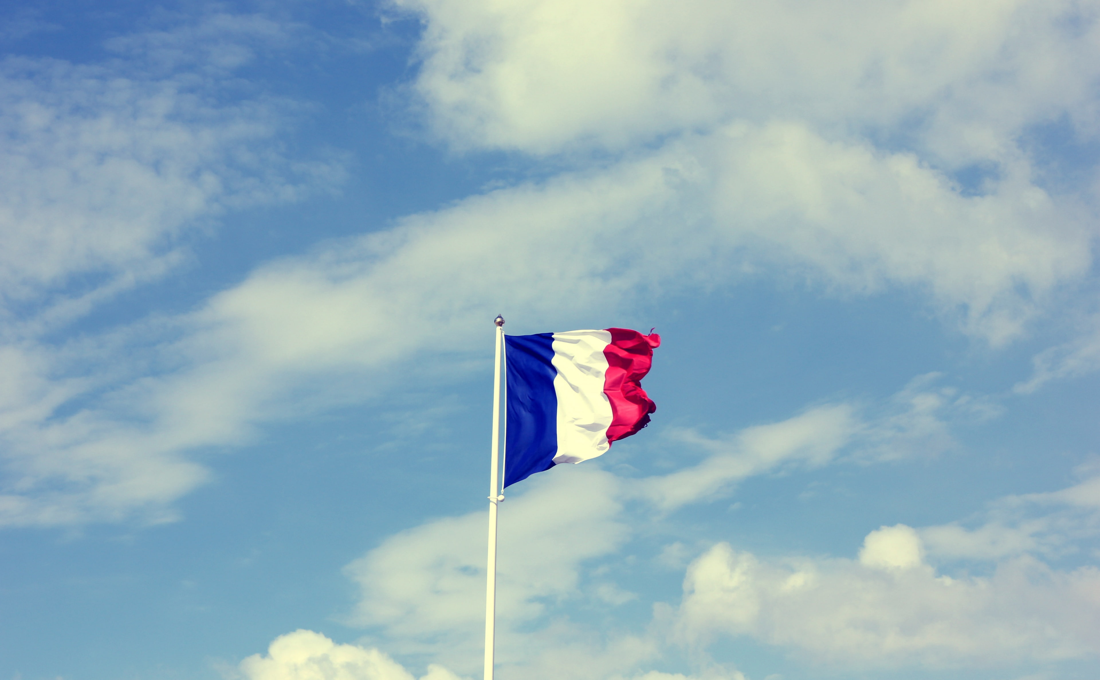 nature, Europe, waving, cloud - sky, environment, blue, day, flag, 4K, national icon, pole, red, outdoors, France, low angle view, no people, sunlight, HD Wallpaper