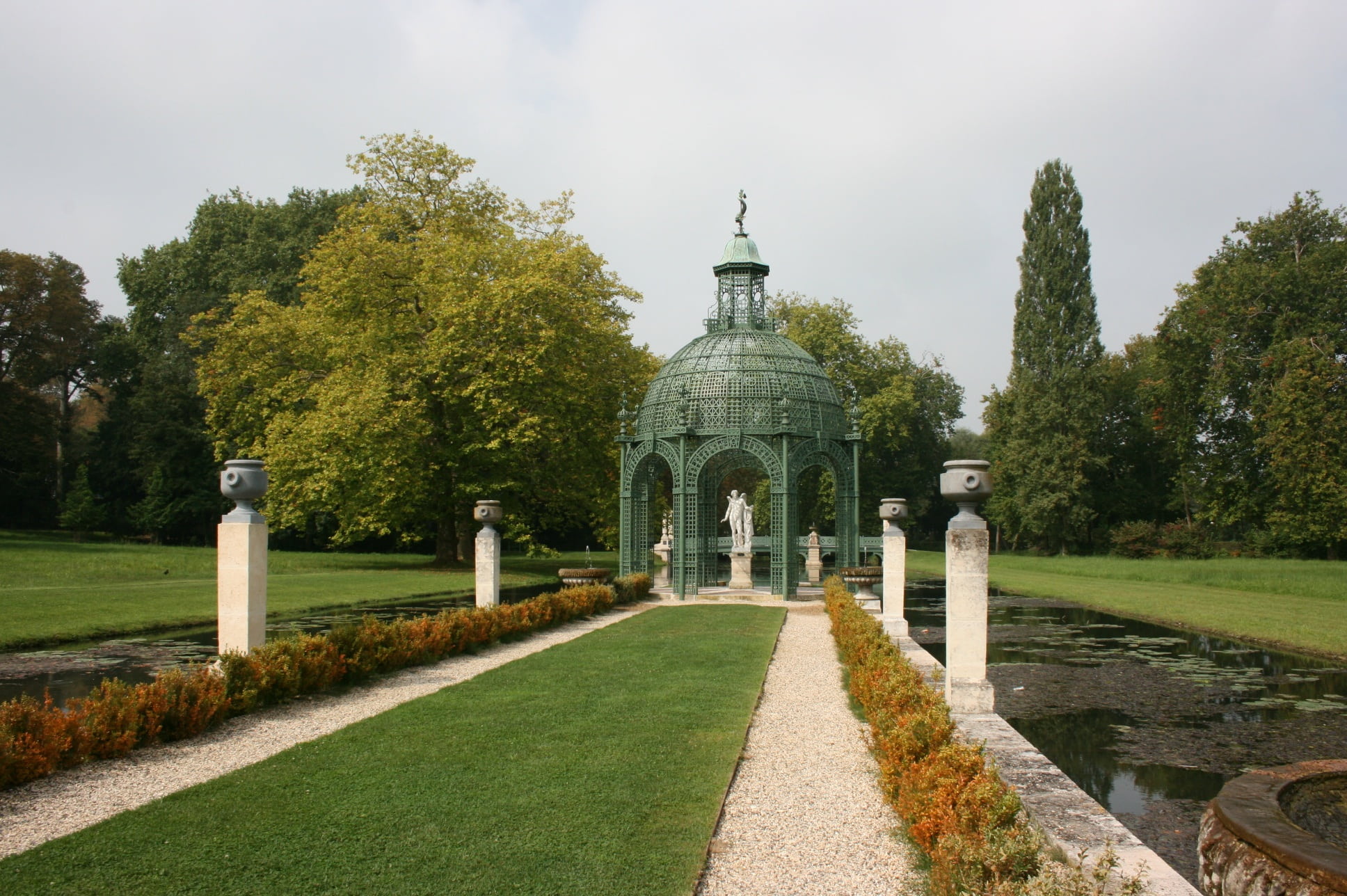 formal garden, château de chantilly, cemetery, france, english garden, garden, the way forward, outdoors, tranquility, 1080P, no people, footpath, built structure, HD Wallpaper