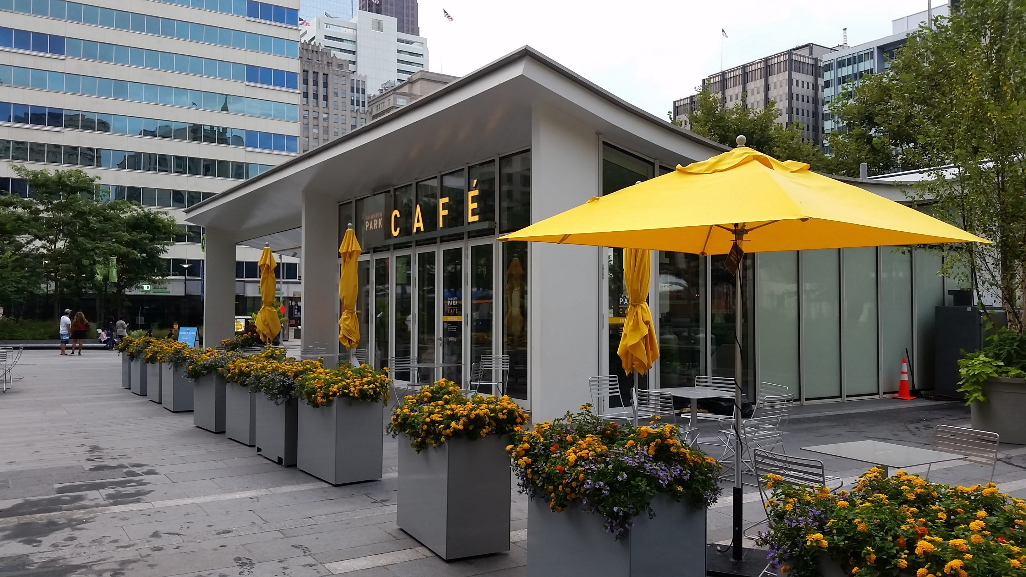 city, architecture, cafe, plant, no people, 2K, philadelphia, window, built structure, footpath, street, building, summer, day, flowers, potted plant, HD Wallpaper