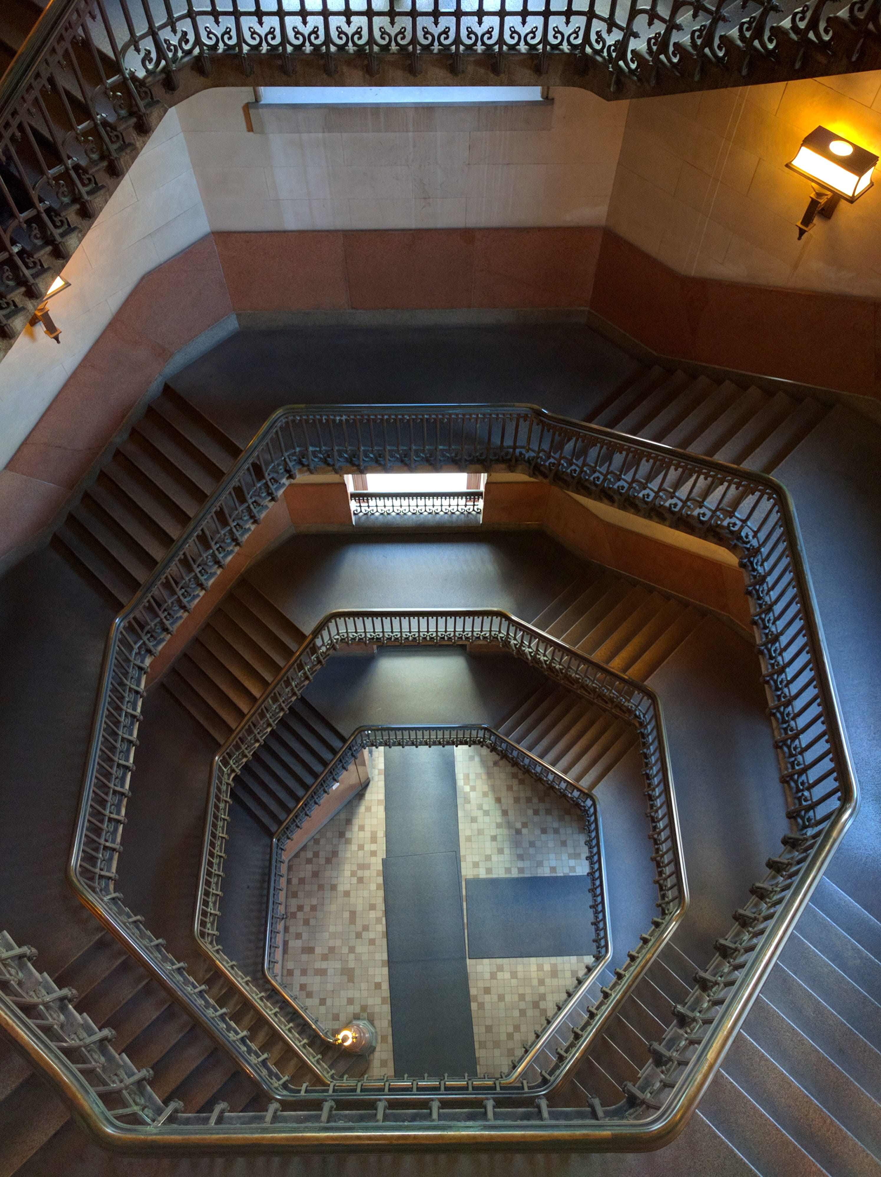 indoors, no people, ceiling, railing, staircase, spiral, diminishing perspective, united states, 4K, day, built structure, philadelphia, architecture and art, Phone HD Wallpaper