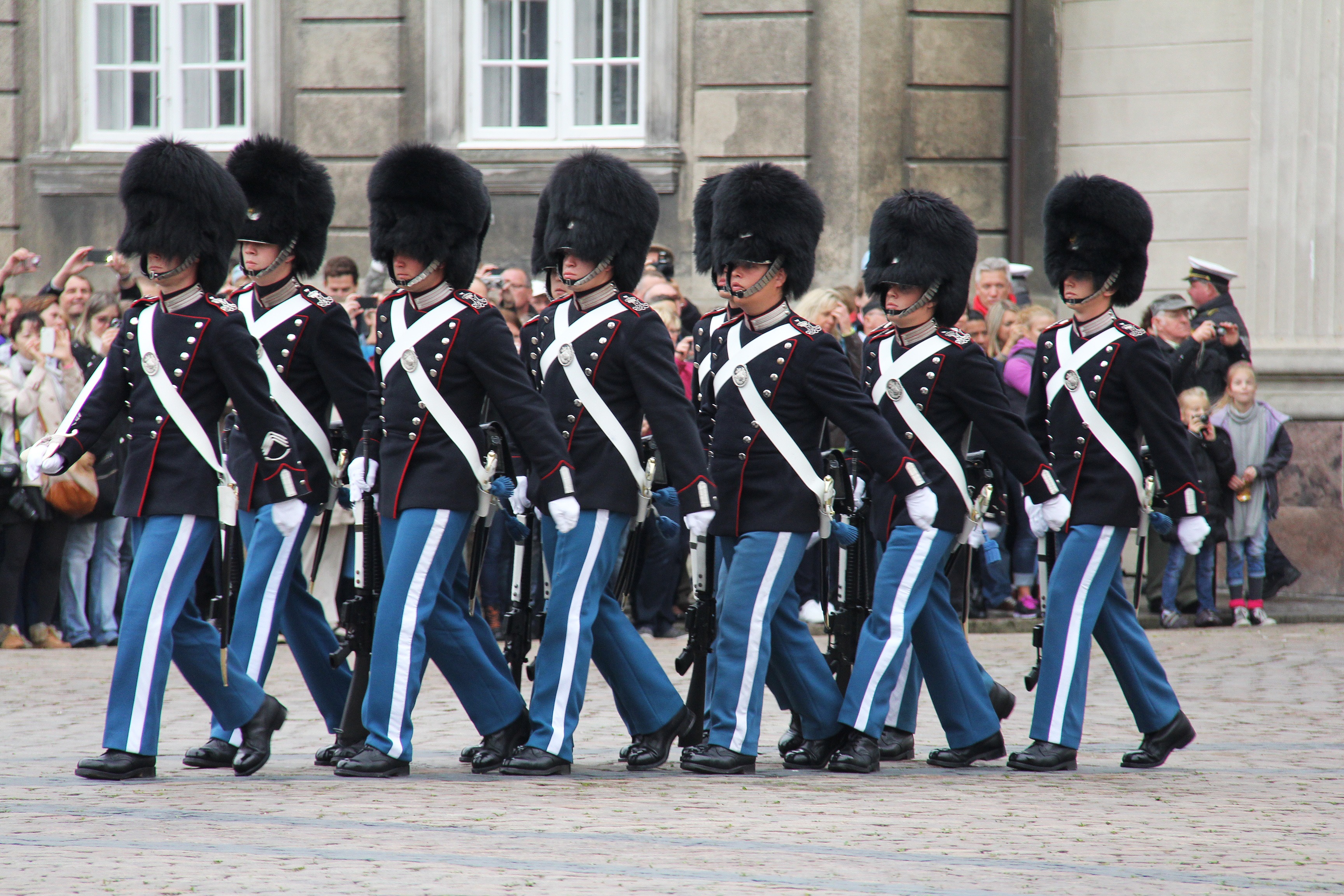 capital, castle, changing of the guard, amalienborg palace, black, danish, scandinavia, group of people, building exterior, city, built structure, army, HD Wallpaper