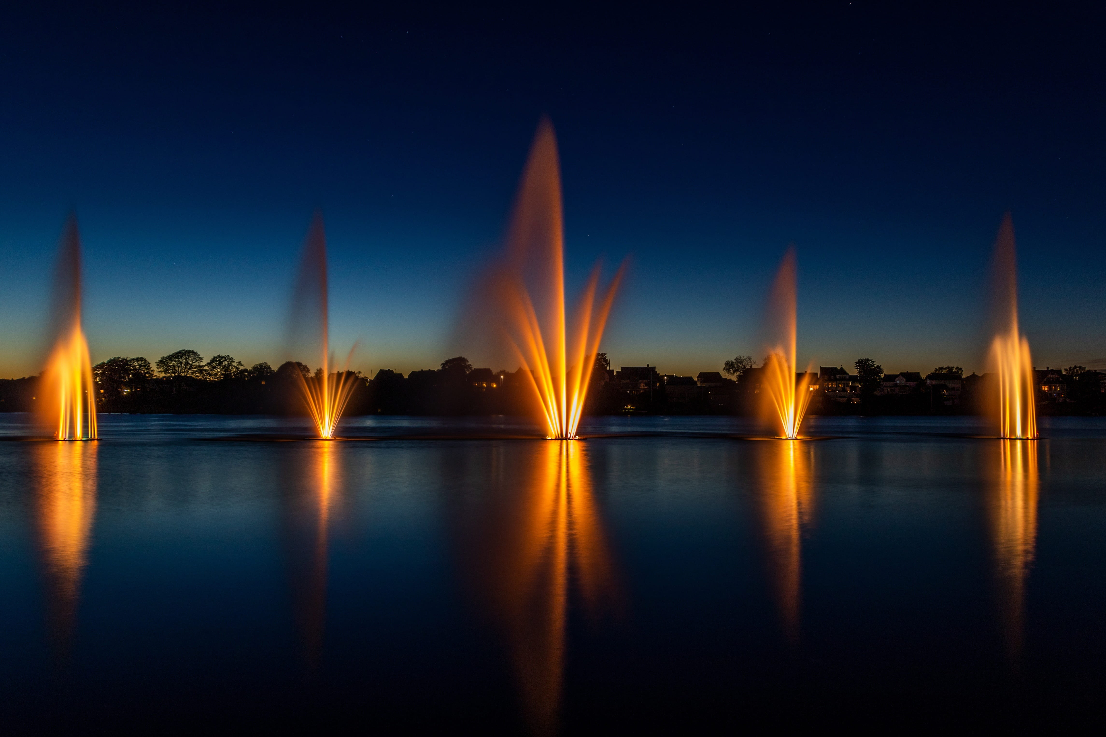 night, sunset, built structure, waterfront, 4K, scenics - nature, lake, silkeborg langsø, architecture, fountain, reflection, no people, orange color, HD Wallpaper