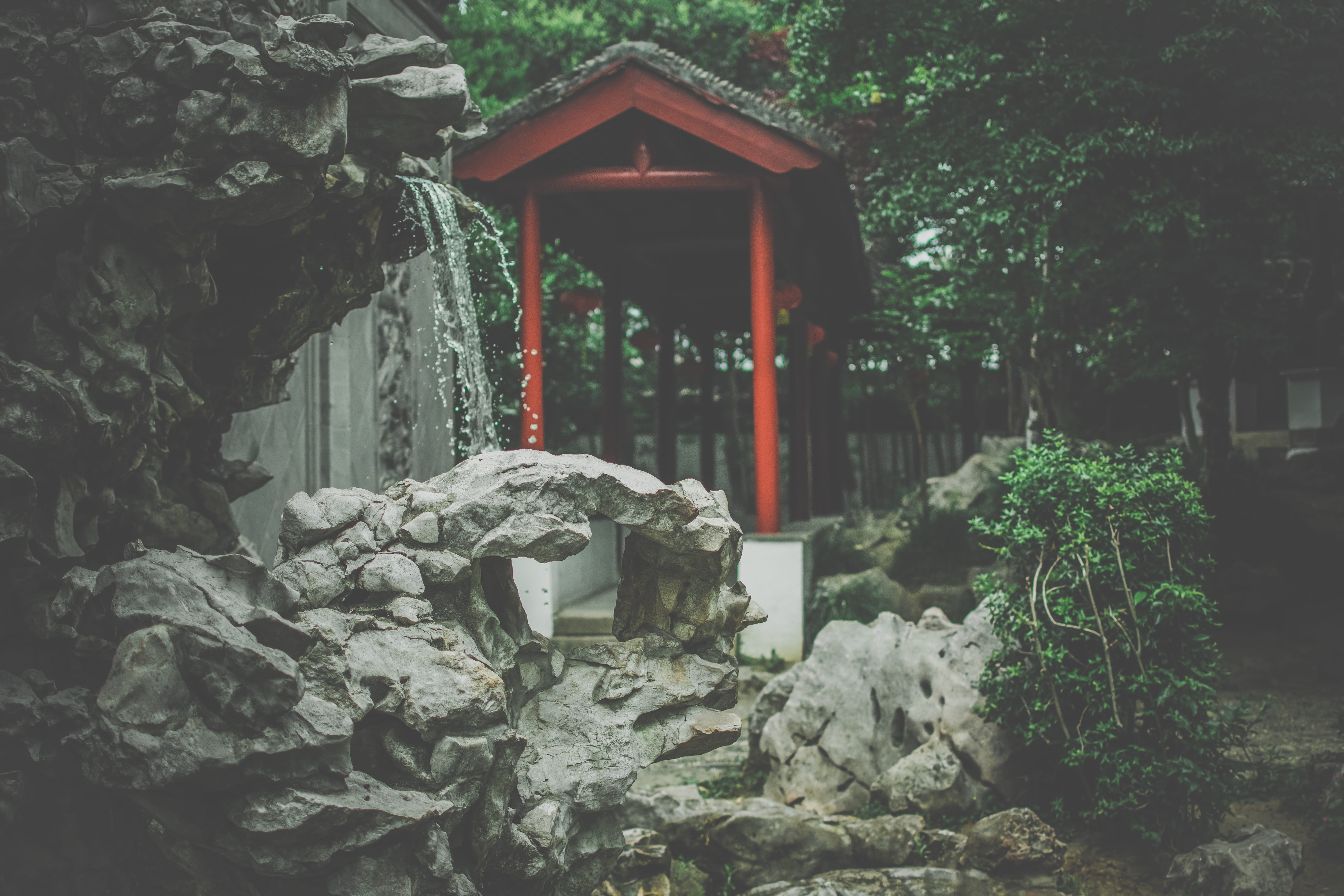 building exterior, green, rock, house, water, gray, rocks, outdoors, no people, window, orange, solid, nature, temple, leafed, shrine, near, day, beauty in nature, HD Wallpaper
