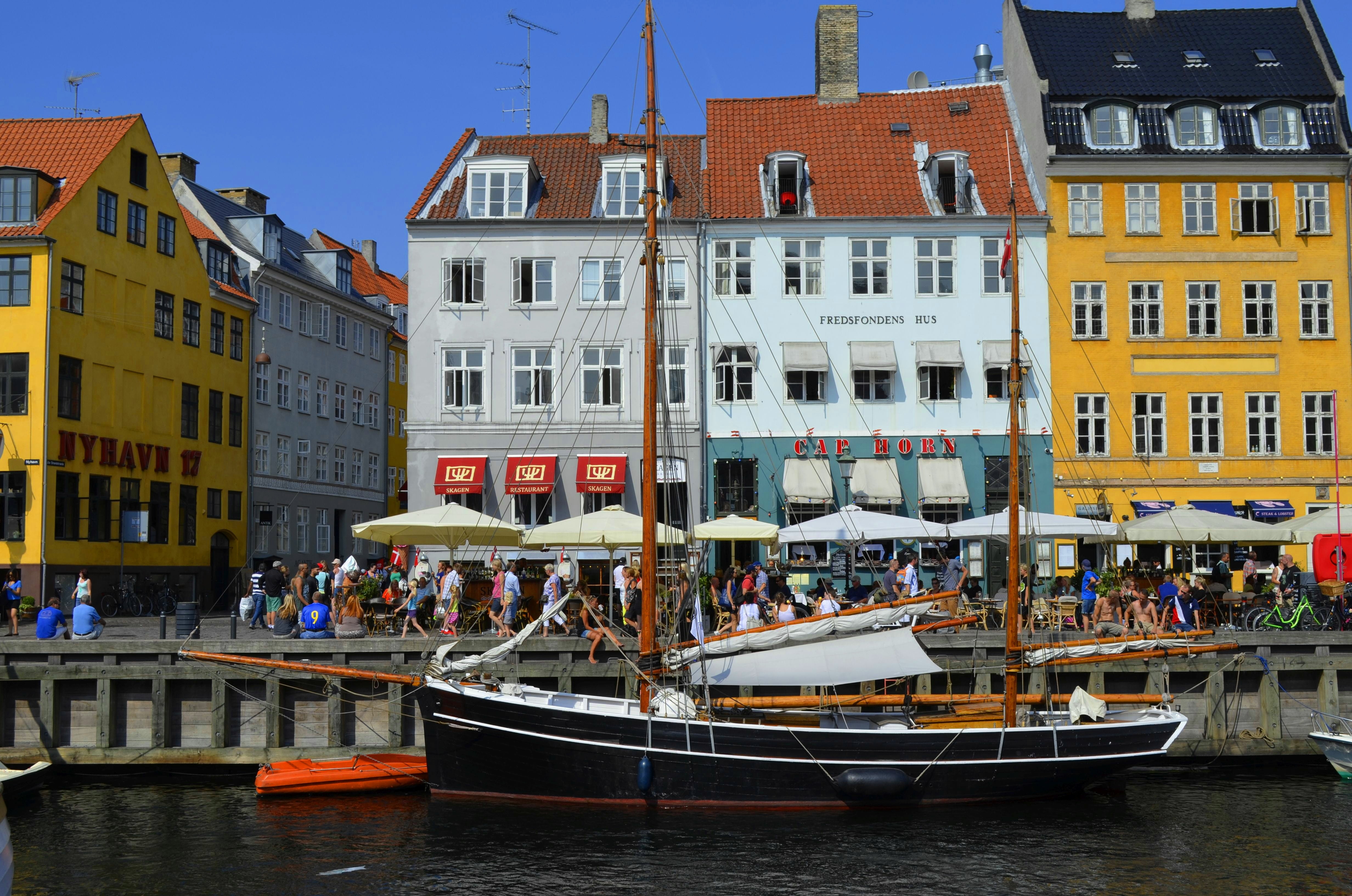 sky, outdoors, sol, cafes, building, water, travel destinations, 4K, architecture, beer, princess and the pea, tinder box, red, summer, copenhagen, nyhavn, HD Wallpaper