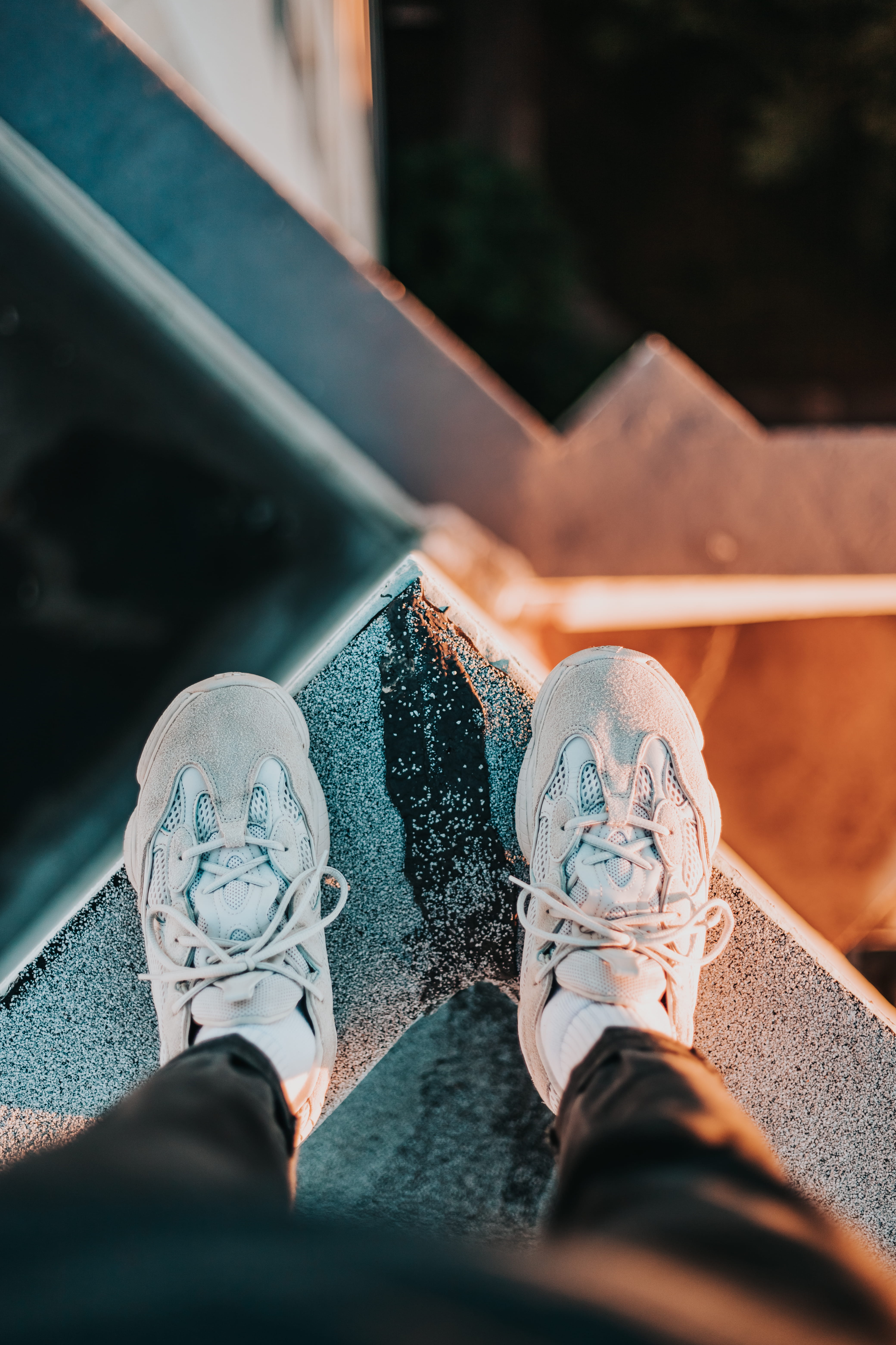 copy Space, sport, activity, healthy Lifestyle, warm, street, white, human Foot, young Adult, jogging, portrait, la, men, wet, youth Culture, women, adult, Phone HD Wallpaper