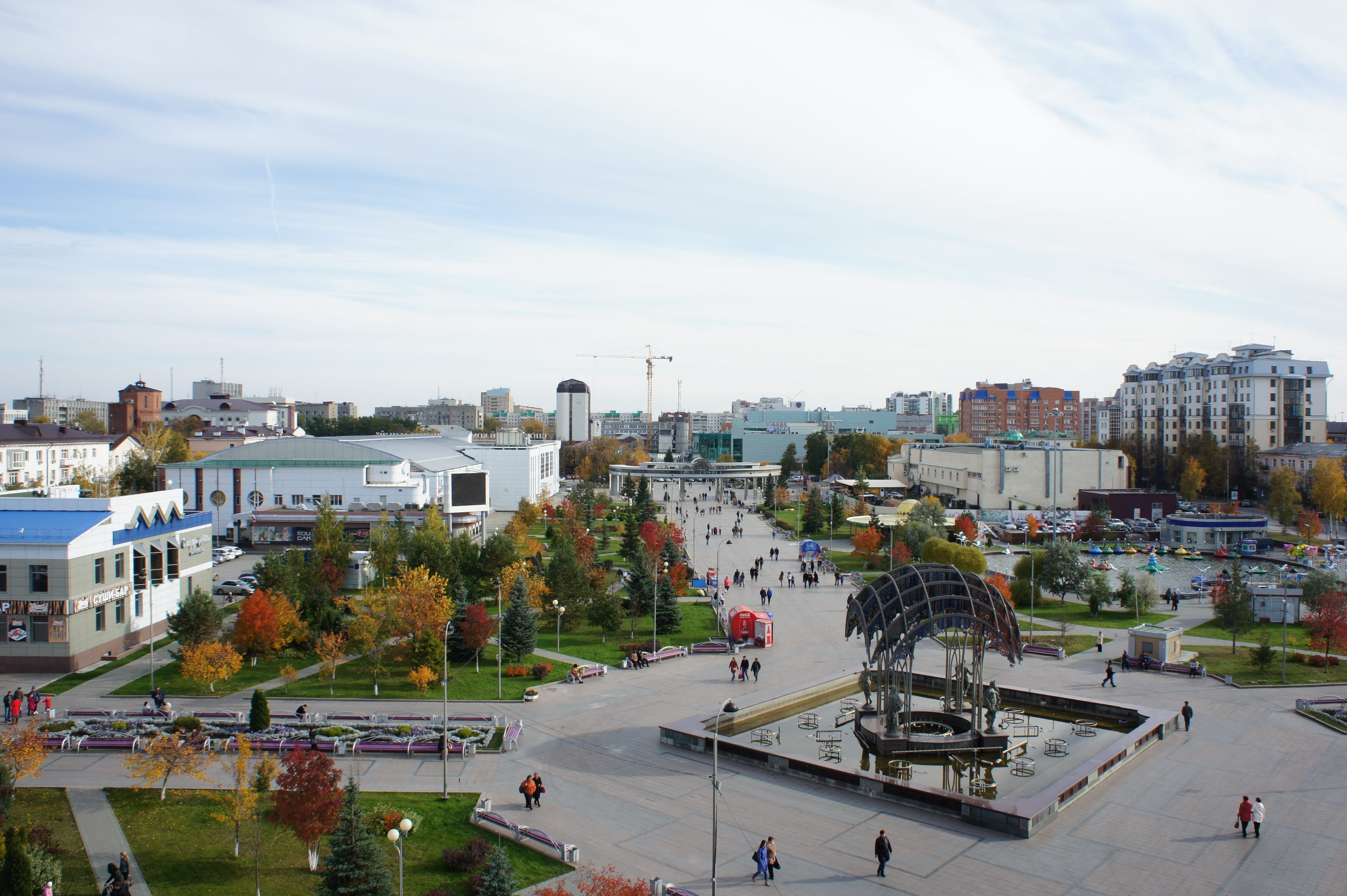 group of people, boulevard, incidental people, tree, built structure, transportation, motor vehicle, day, siberia, cloud - sky, plant, high angle view, HD Wallpaper