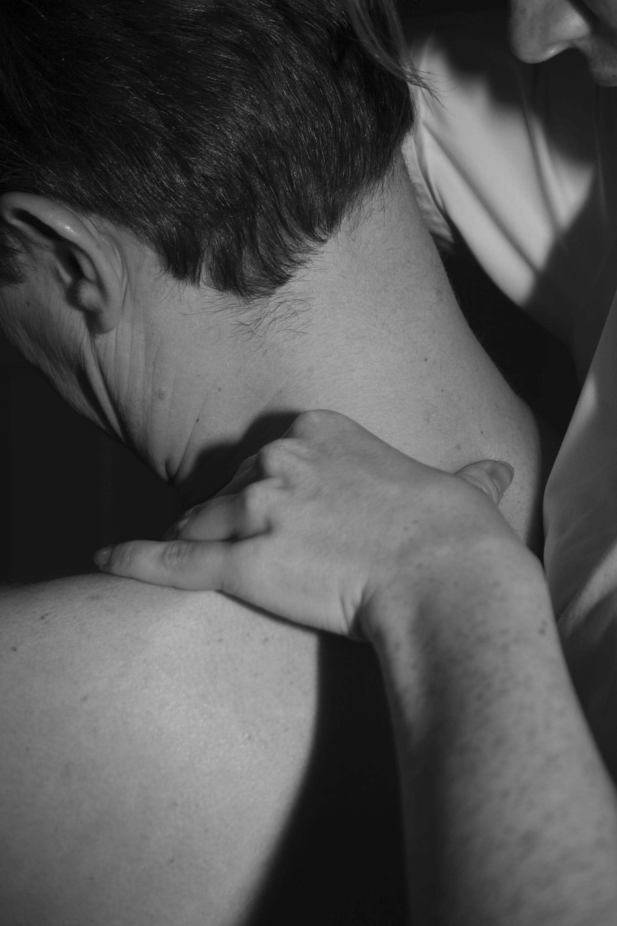 young men, adult, shirtless, hurt, 2K, emotion, close-up, human body part, young adult, Neck, Ache, young women, leisure activity, relaxation, Stress, Phone HD Wallpaper