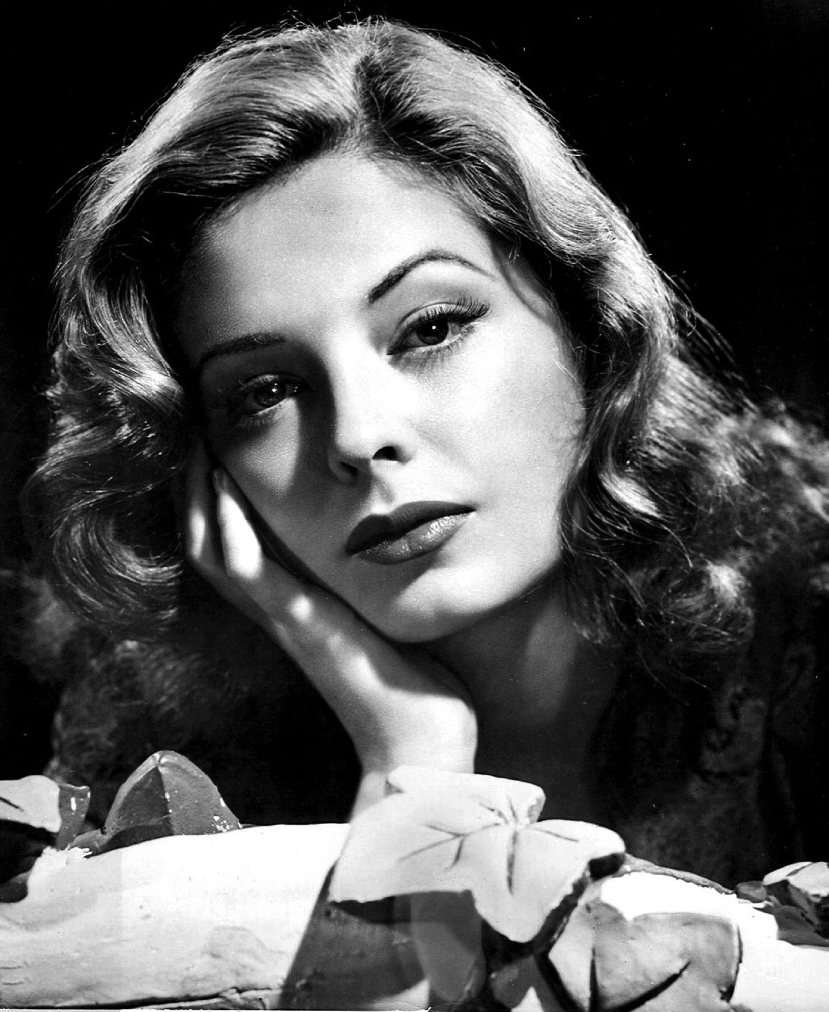 black and white, motion pictures, classic, hair, hairstyle, vintage, women, front view, digital composite, black background, jane greer, young women, actress, Phone HD Wallpaper