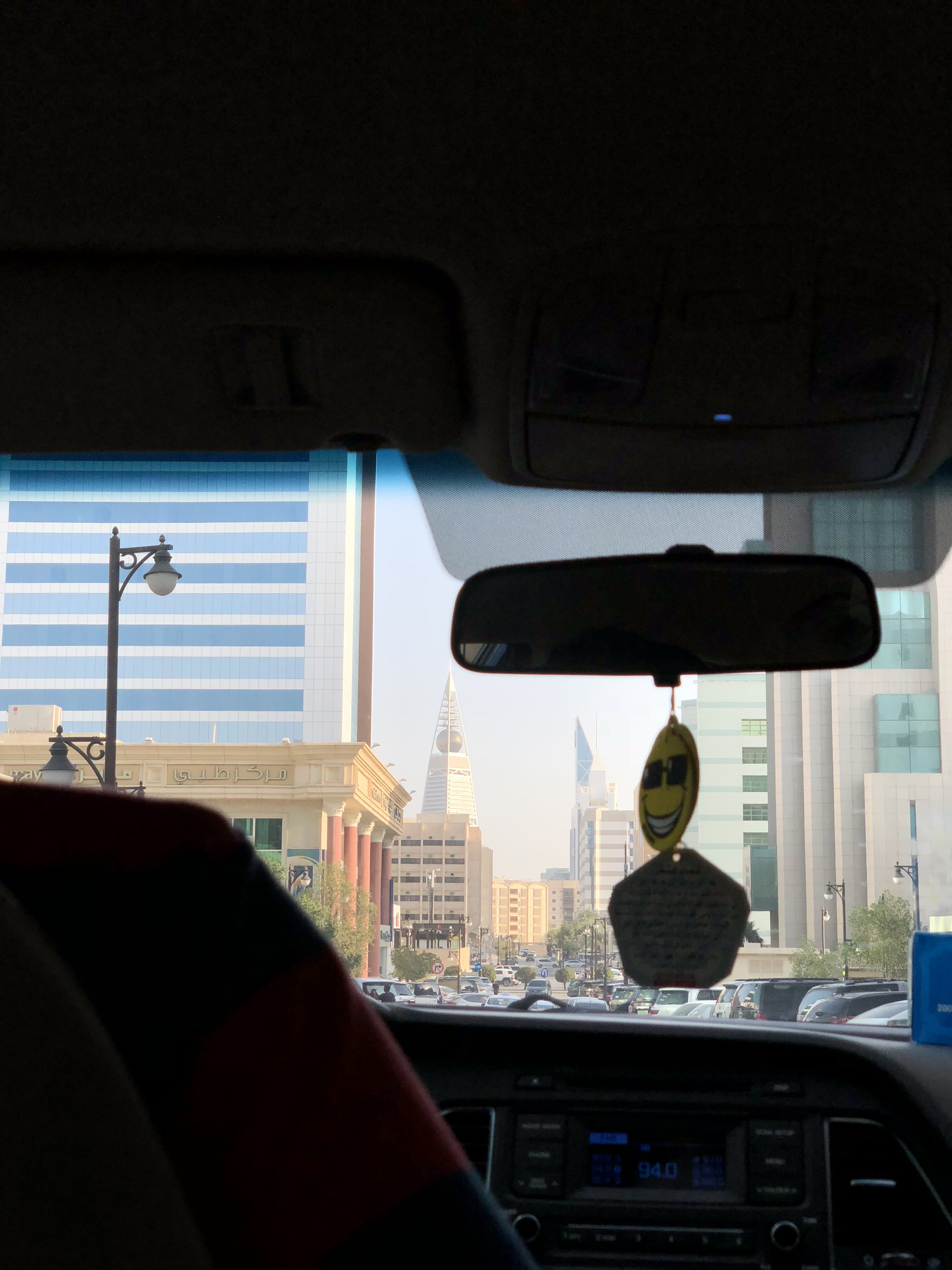 car interior, indoors, 4K, street, car, transparent, vehicle interior, city, land vehicle, glass - material, mode of transportation, no people, motor vehicle, Phone HD Wallpaper