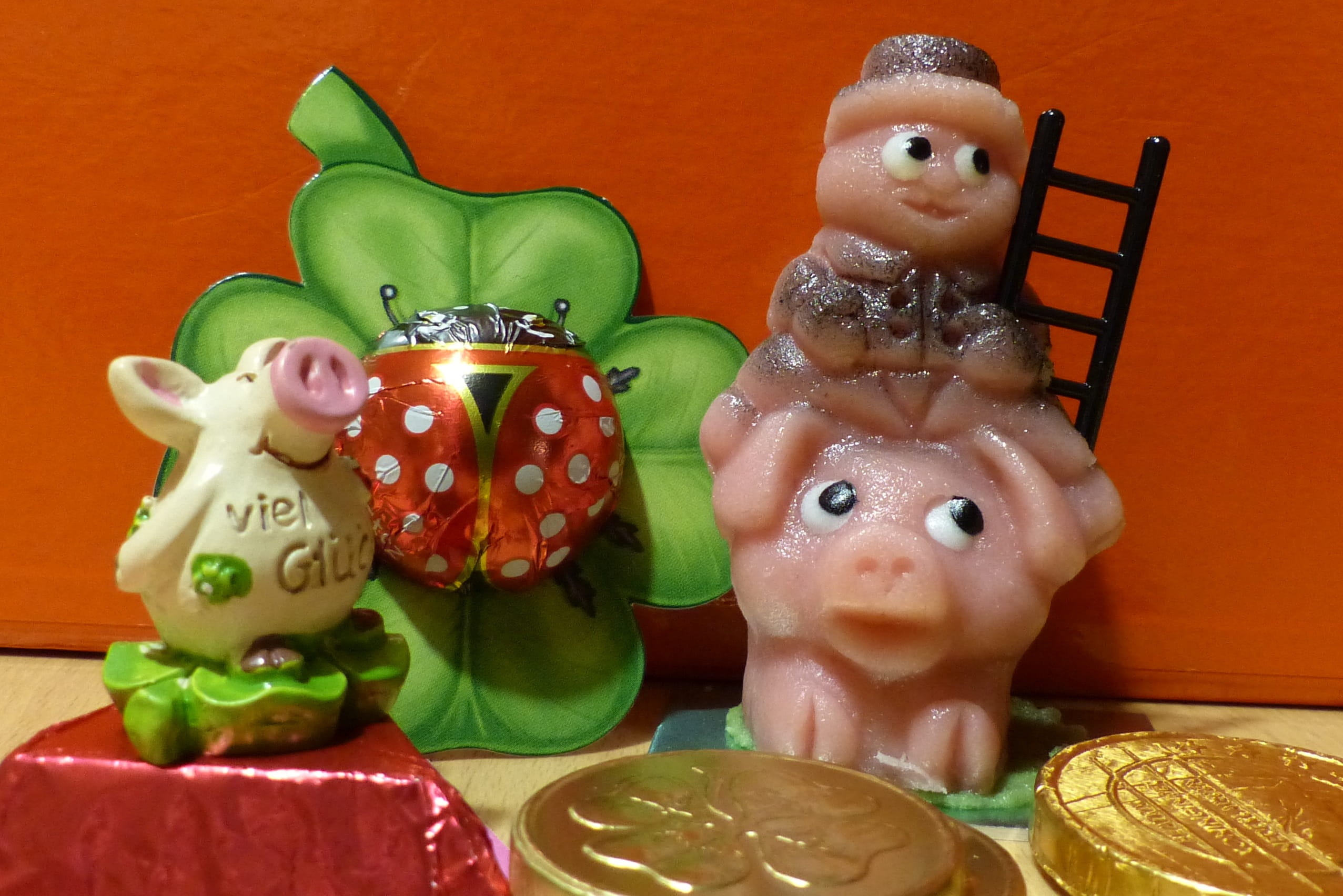 pig, craft, coins, male likeness, new years day, celebration, no people, holiday, red, luck, indoors, human representation, creativity, lucky pig, figurine, HD Wallpaper