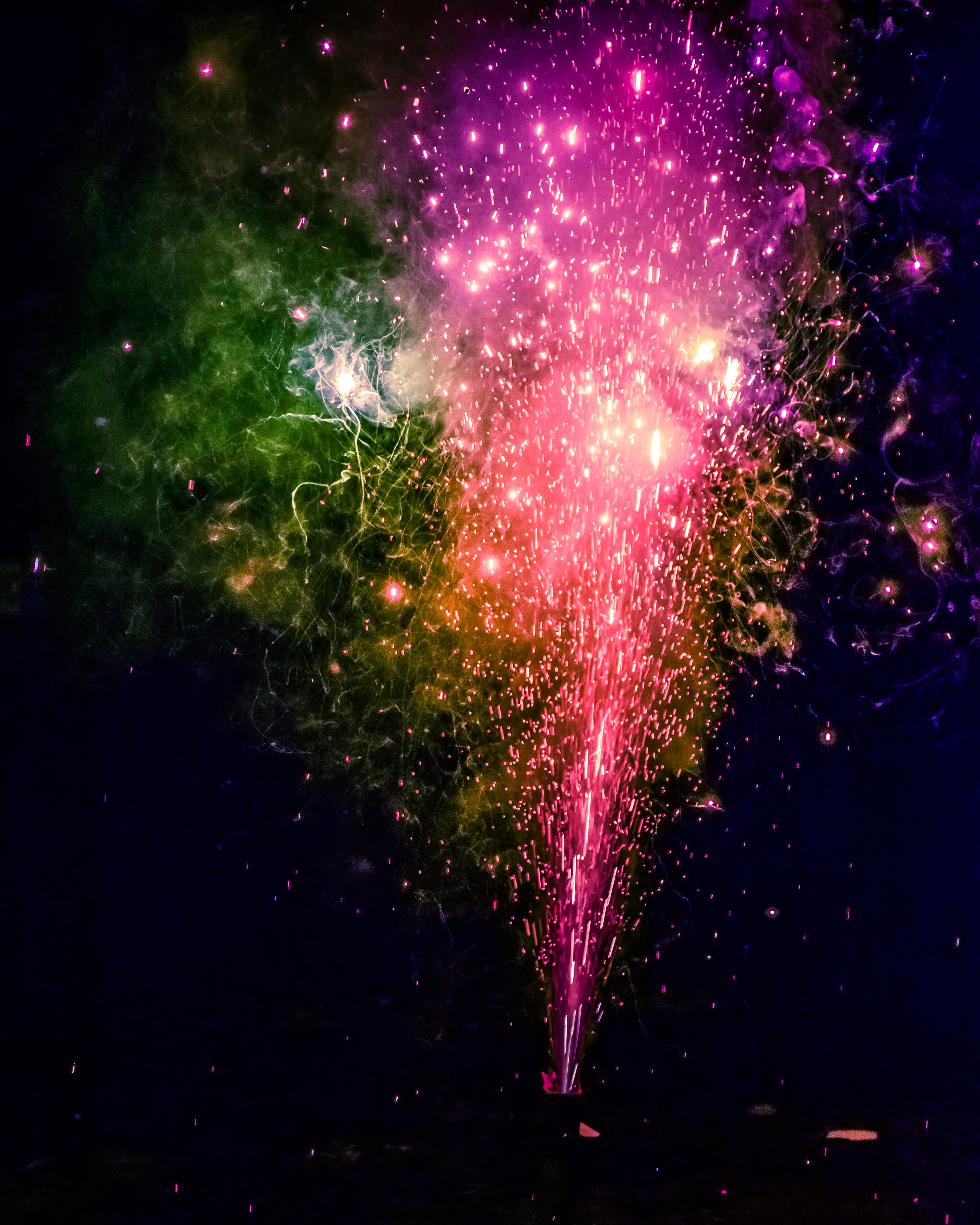 outdoors, firework - man made object, explosive, nature, star - space, green, celebration, no people, spark, night, 4K, multi colored, red, italy, arts culture and entertainment, Phone HD Wallpaper
