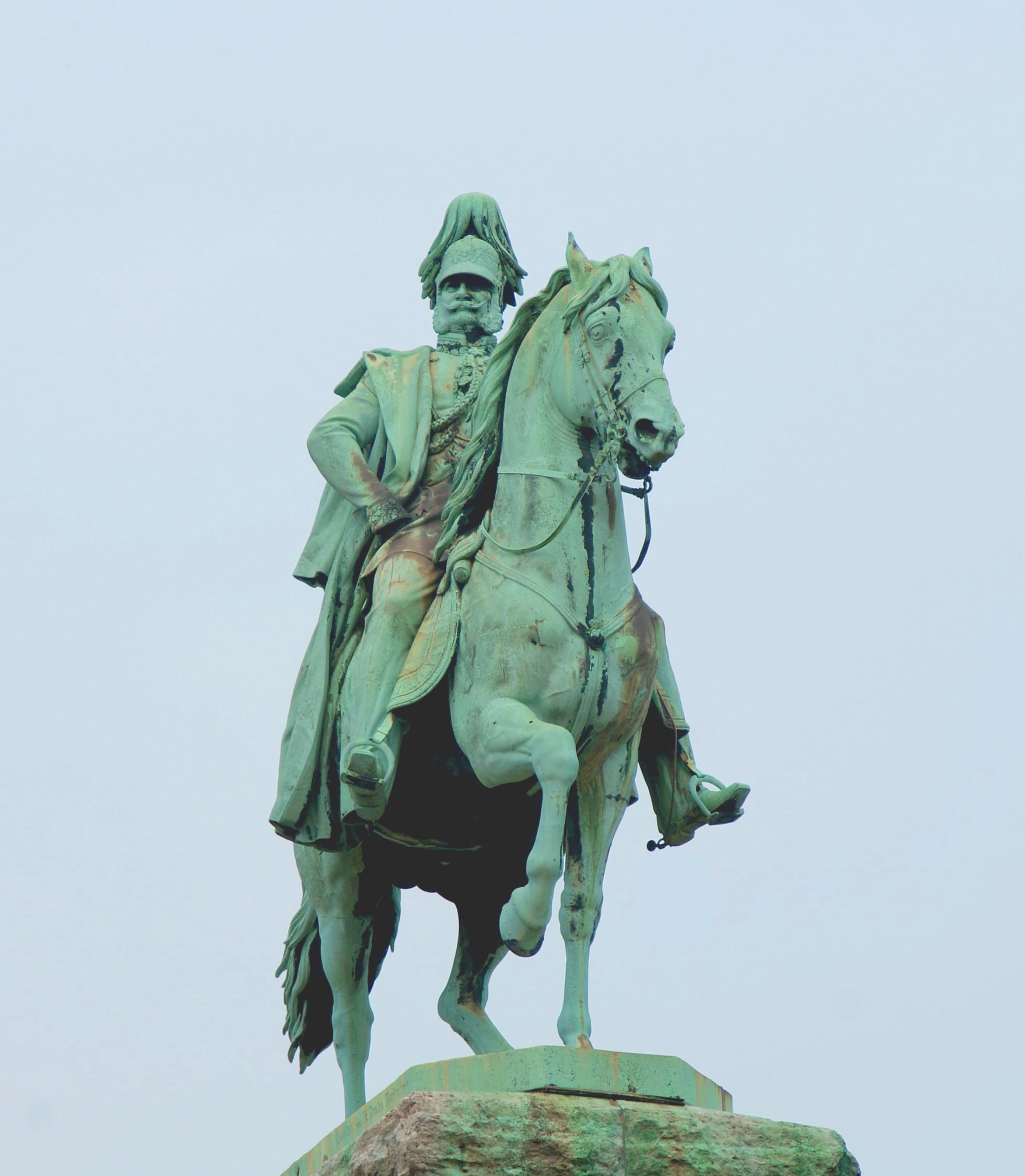 emperor wilhelm i, male likeness, statue, history, art and craft, landmark, low angle view, architecture, copy space, creativity, the past, human representation, Phone HD Wallpaper