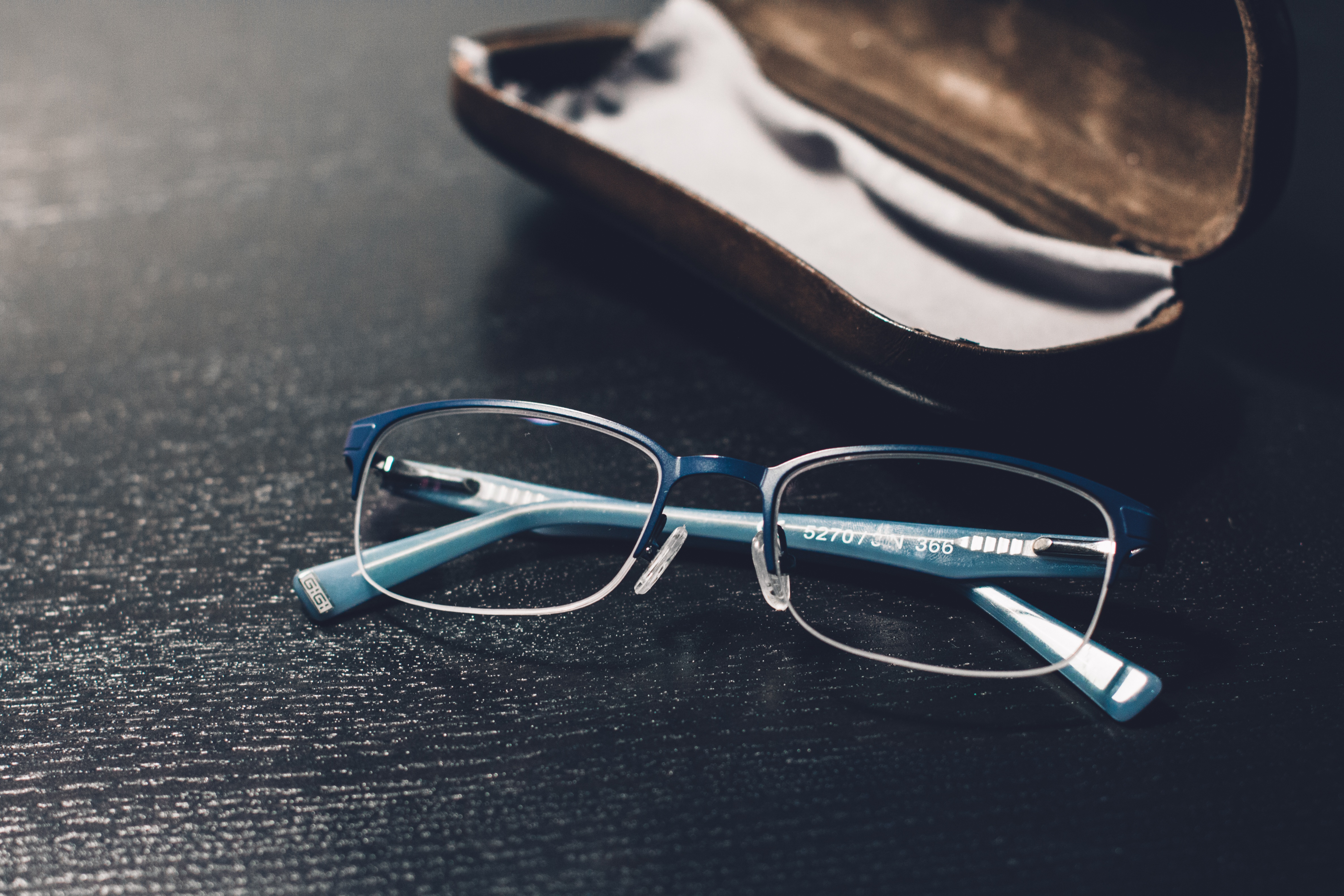 personal Accessory, work at home, fashion, still life, office, glasses, day, focus, selective, clamshell, 4K, sunglasses, close-up, high angle view, glass - material, HD Wallpaper