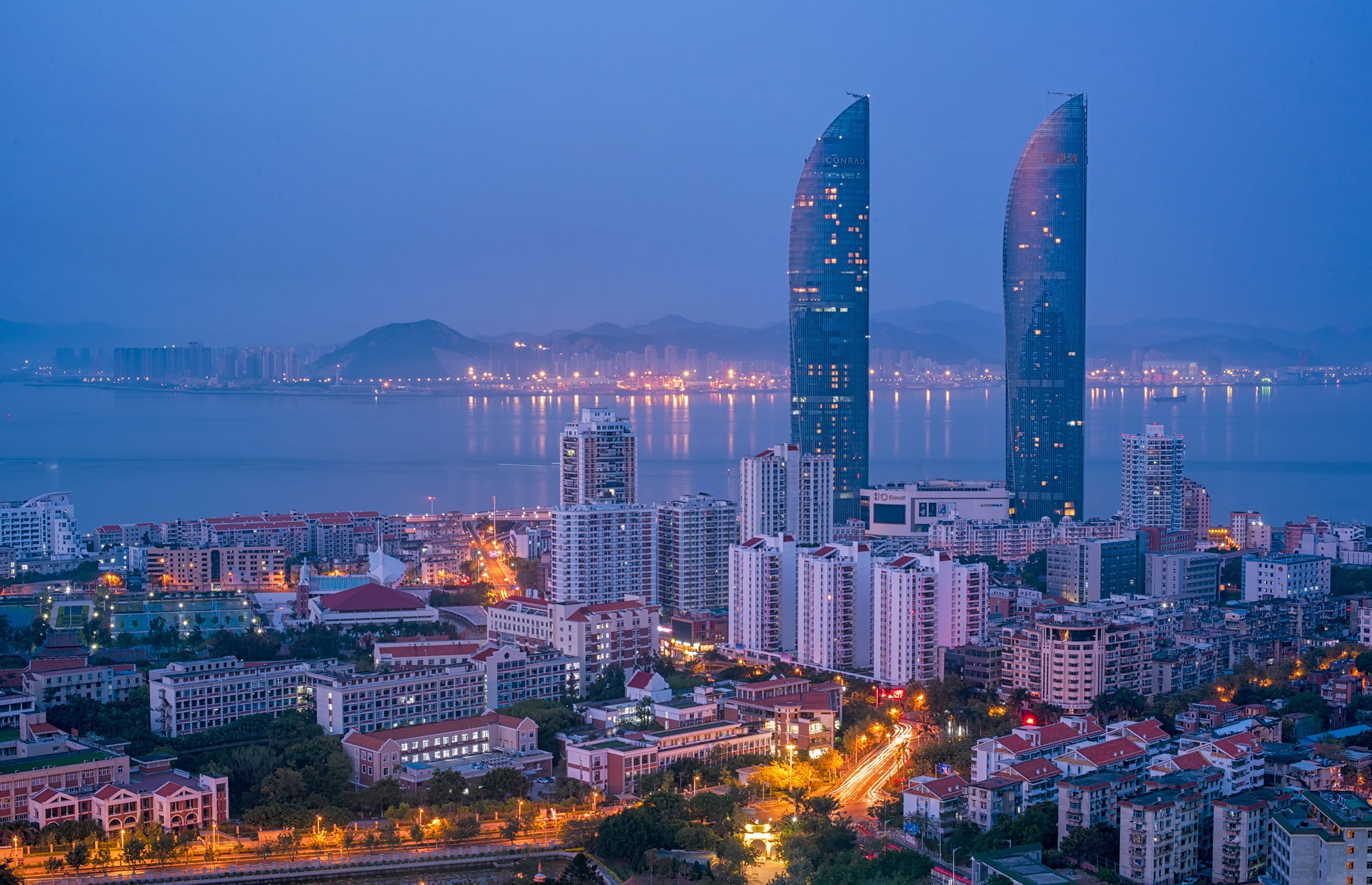 lights, river, Xiamen, the evening, building, home, 1080P, landscape, skyscrapers, China, mountains, HD Wallpaper