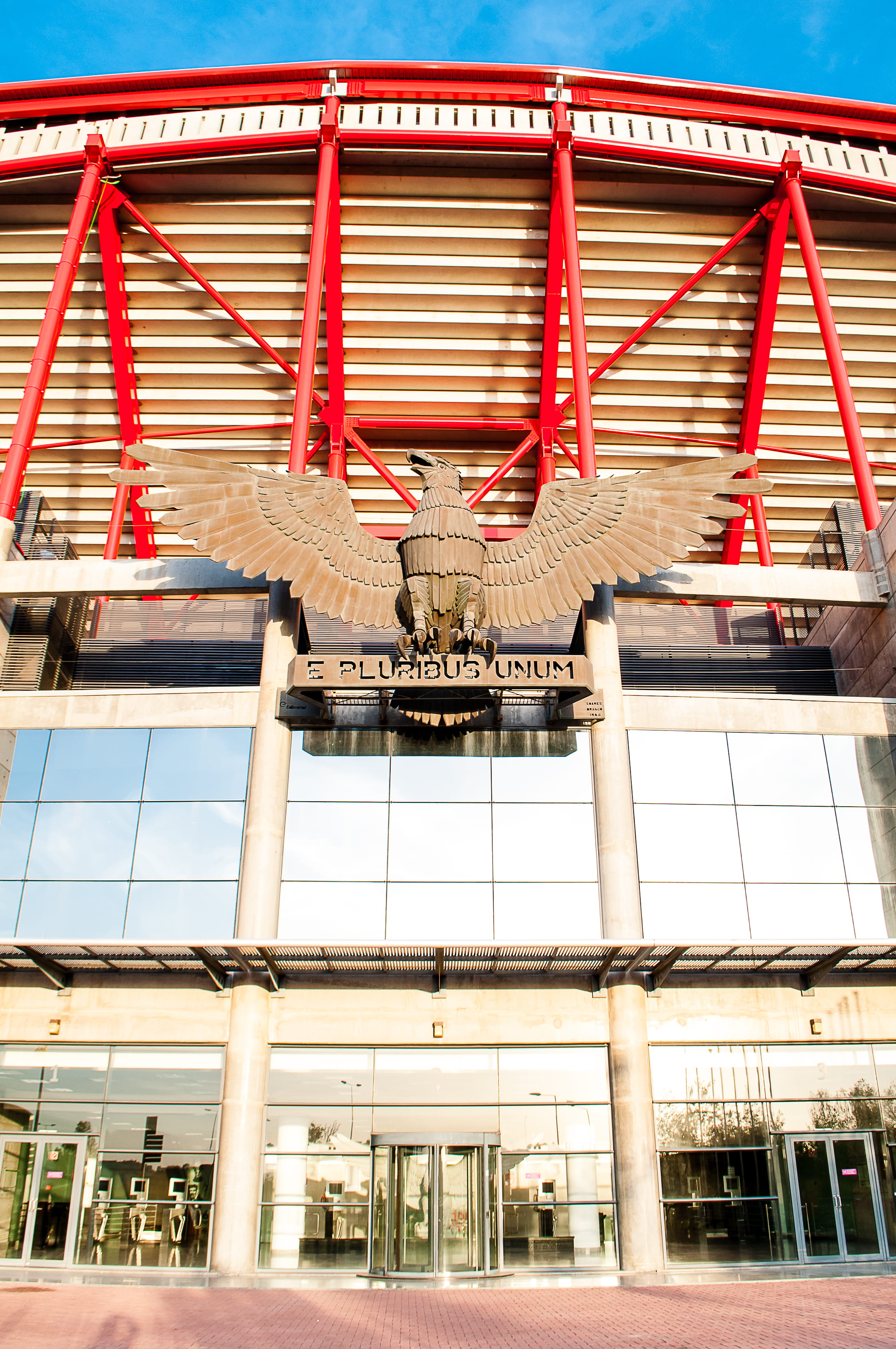 day, building, travel destinations, stadium, nature, red, sunlight, portugal, estádio sport lisboa e benfica, outdoors, juego, architecture, metal, no people, Phone HD Wallpaper