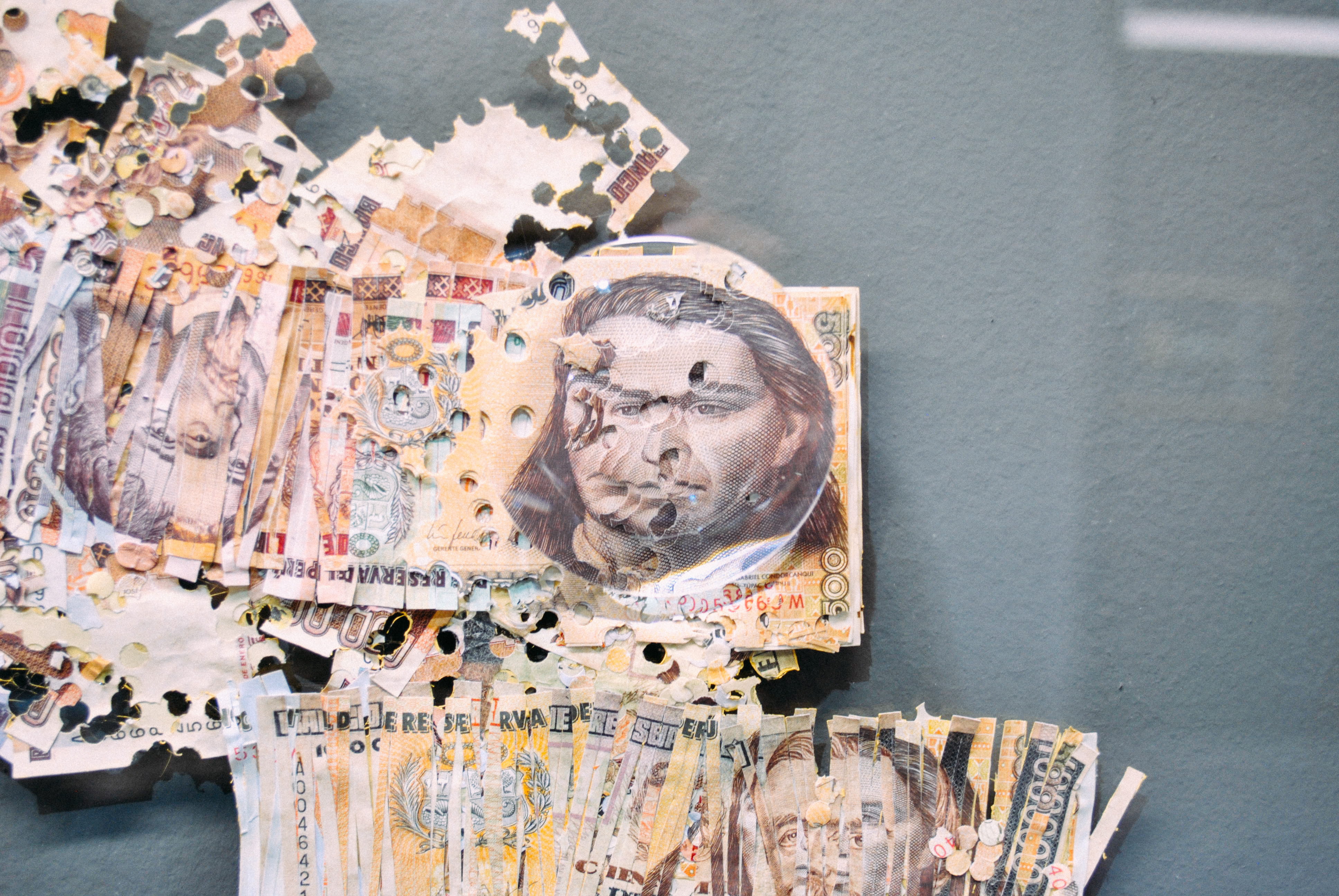4K, close-up, mnba, money, art and craft, text, museo de arte contemporaneo, art, finance, human representation, representation, creativity, female likeness, HD Wallpaper