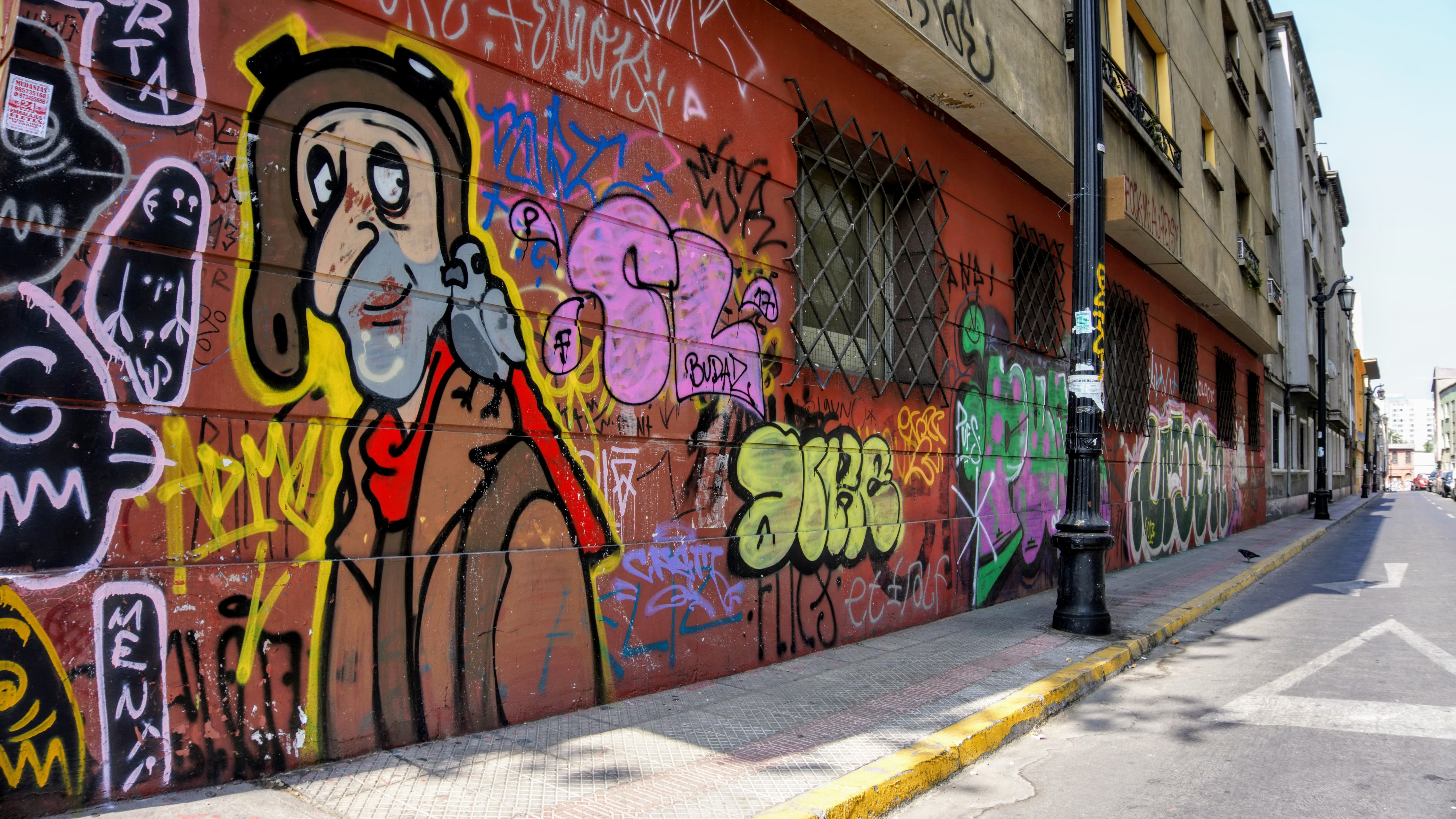 graffiti, communication, architecture, 5K, multi colored, city, no people, santiago, street, building exterior, building, art and craft, representation, HD Wallpaper