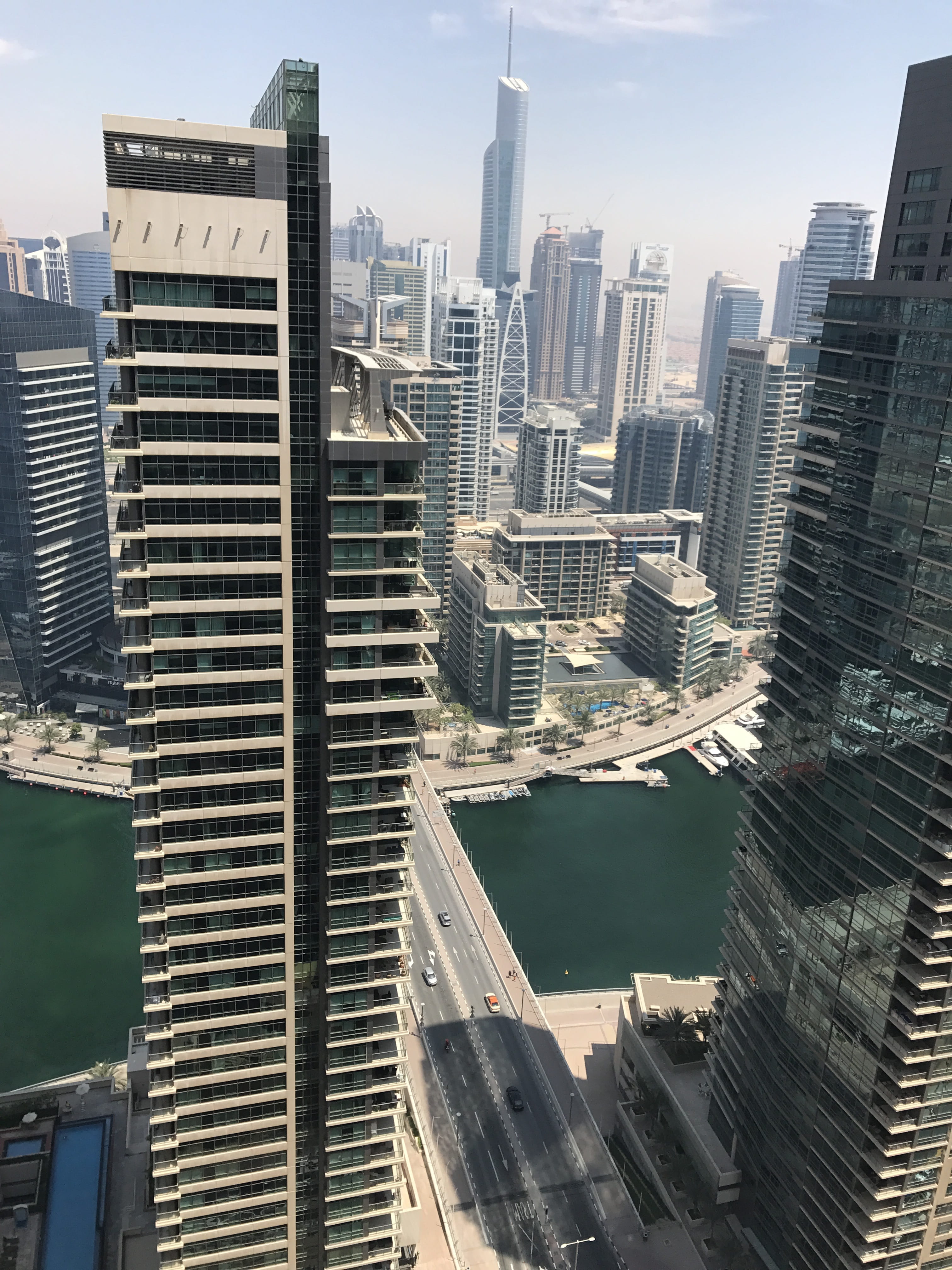 Dubai, City, architecture, font font rascacielos font font, financial district, cityscape, font font emiratos font font, building exterior, nature, outdoors, Phone HD Wallpaper