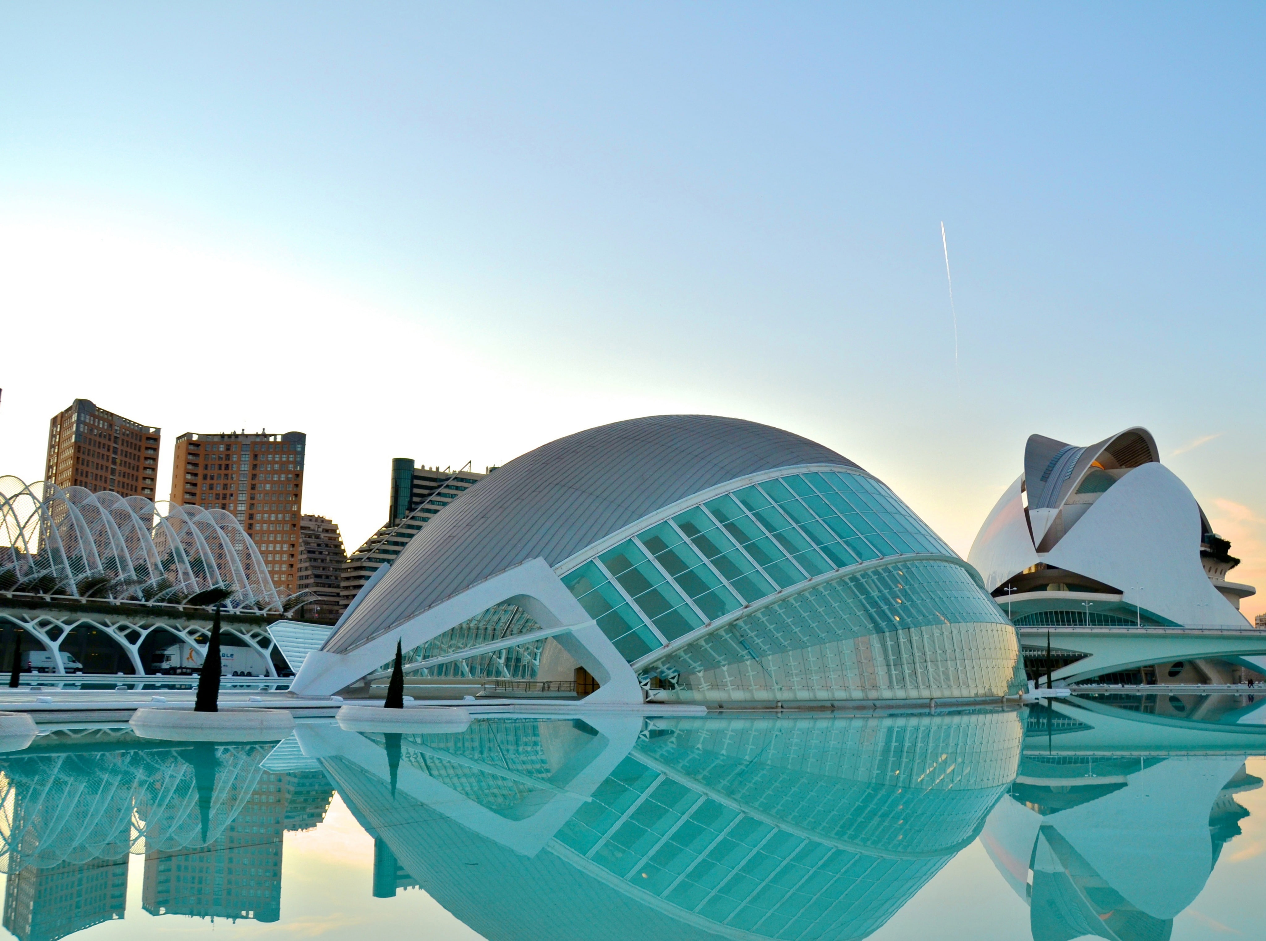 travel destinations, Valencia, City, building, Spain, concrete, building exterior, Architecture, outdoors, no people, Complex, art, Travel, skyscraper, HD Wallpaper