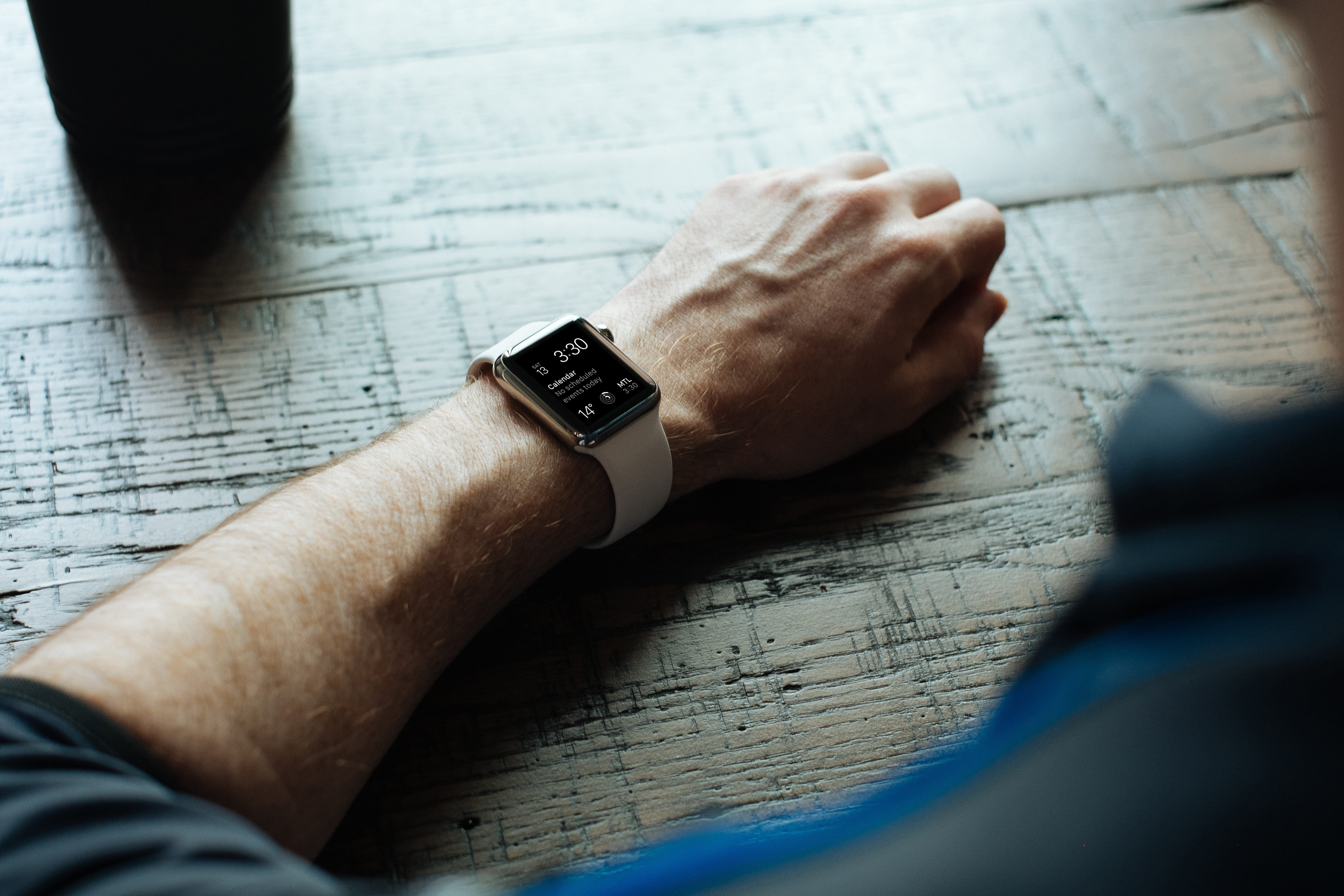 body part, 4K, wearing, applewatch, paper, screen, mans arm, apple watch, wrist, man, arm, selective focus, human hand, device, pen, clock, smartwatch, HD Wallpaper