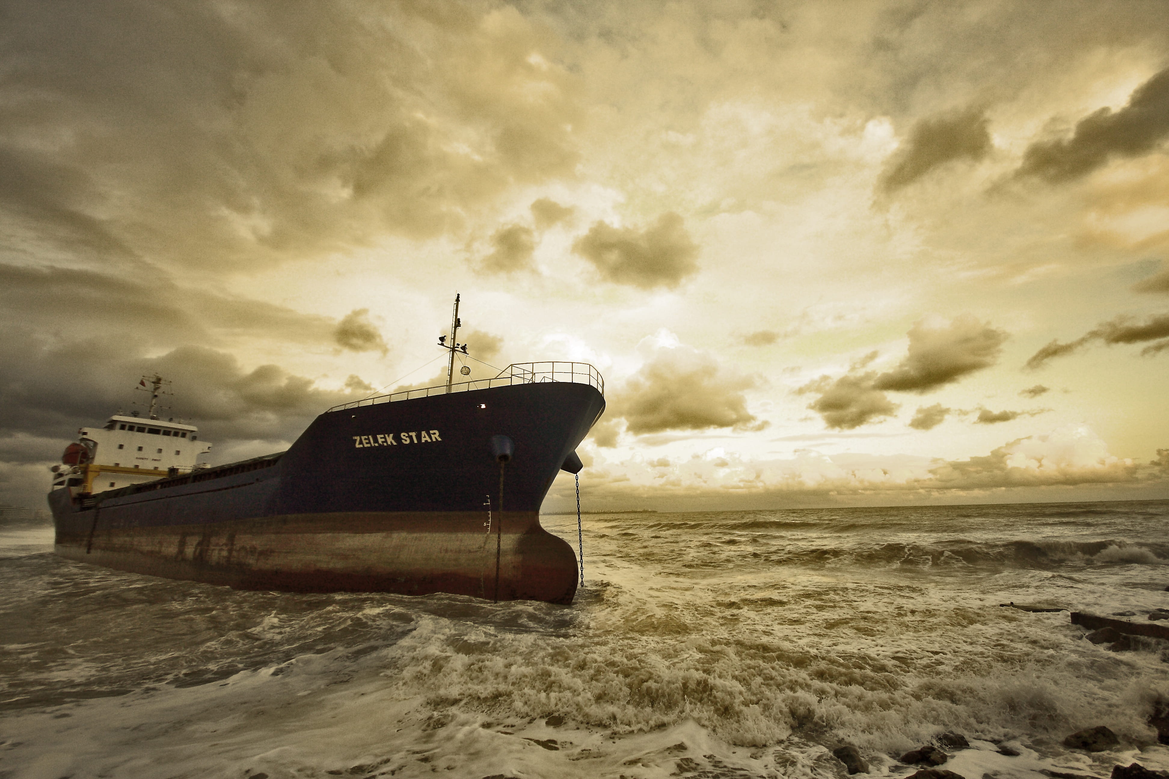 beach, dramatic sky, nature, clouds, antalya, sea, sunset, horizon line, mode of transportation, land, Ship, transportation, travel, Sink, Accident, wave, HD Wallpaper
