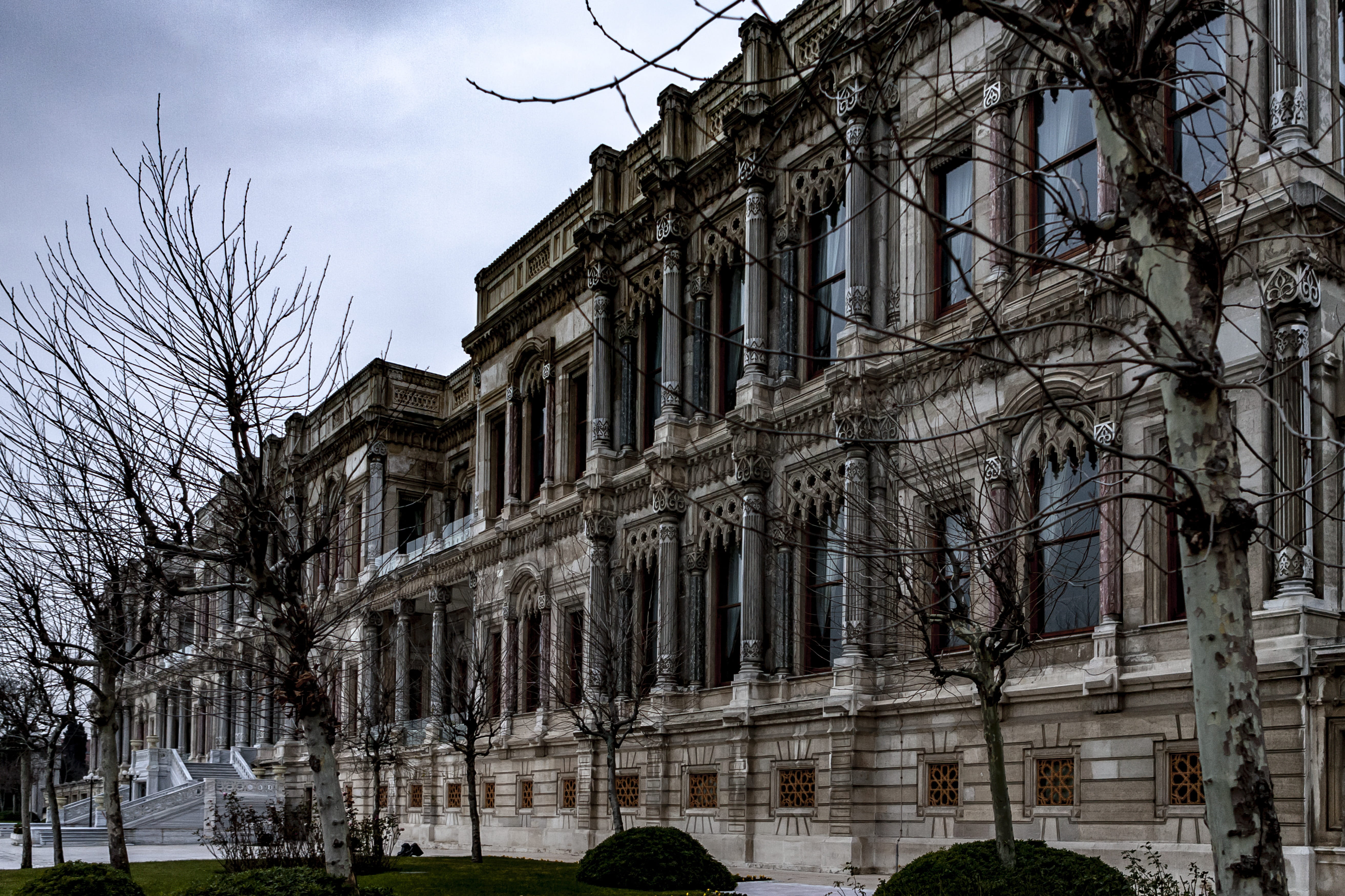 istanbul, building, tree, arch, the past, plant, lifestyle, accommodation, nature, 5K, bare tree, built structure, architecture, travel destinations, ciragan, HD Wallpaper