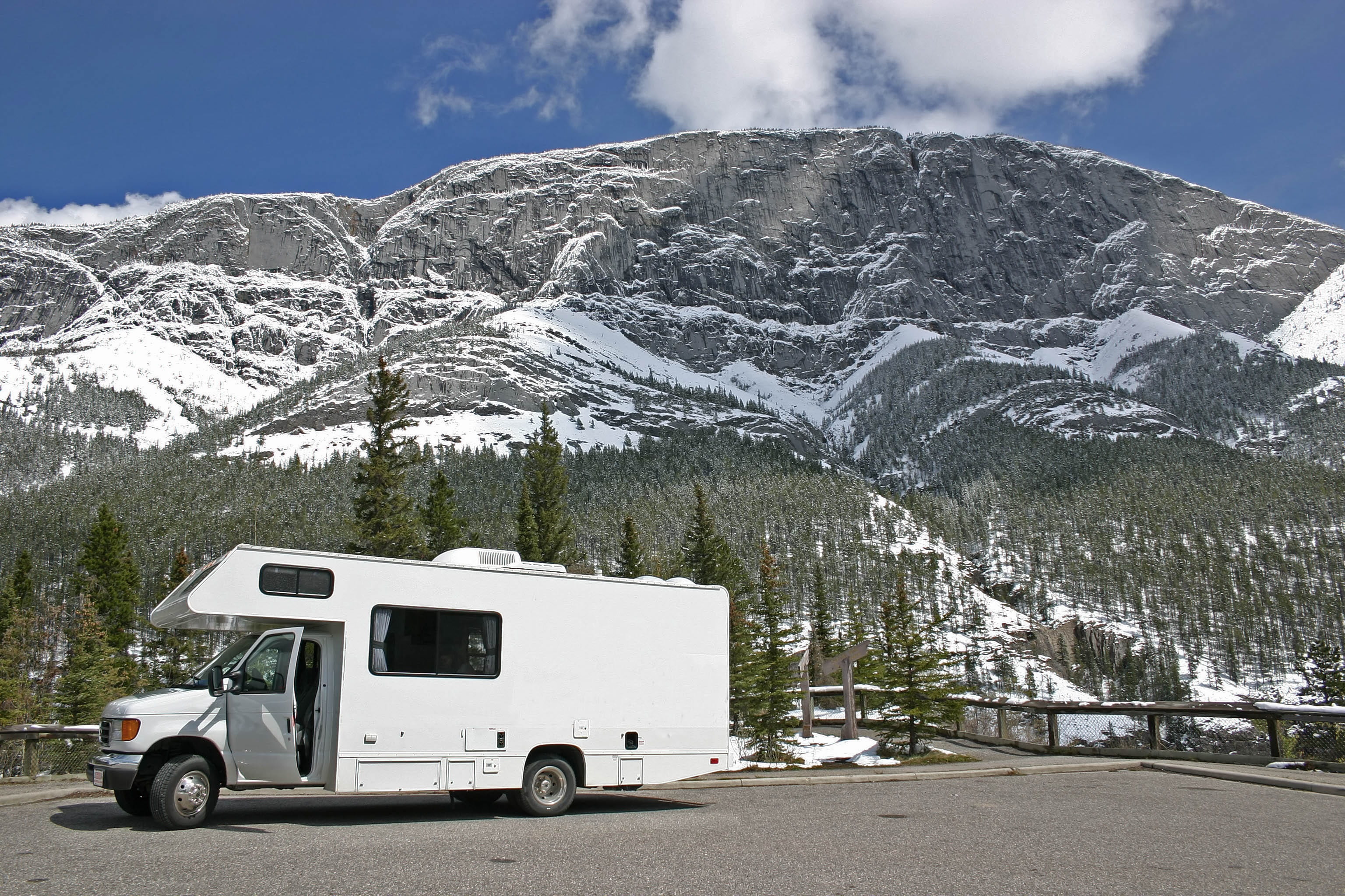 landscape, motor vehicle, cold temperature, winter, mode of transportation, accommodation, camper, nature, trucking, sky, mobile home, jasper, horizontal, HD Wallpaper