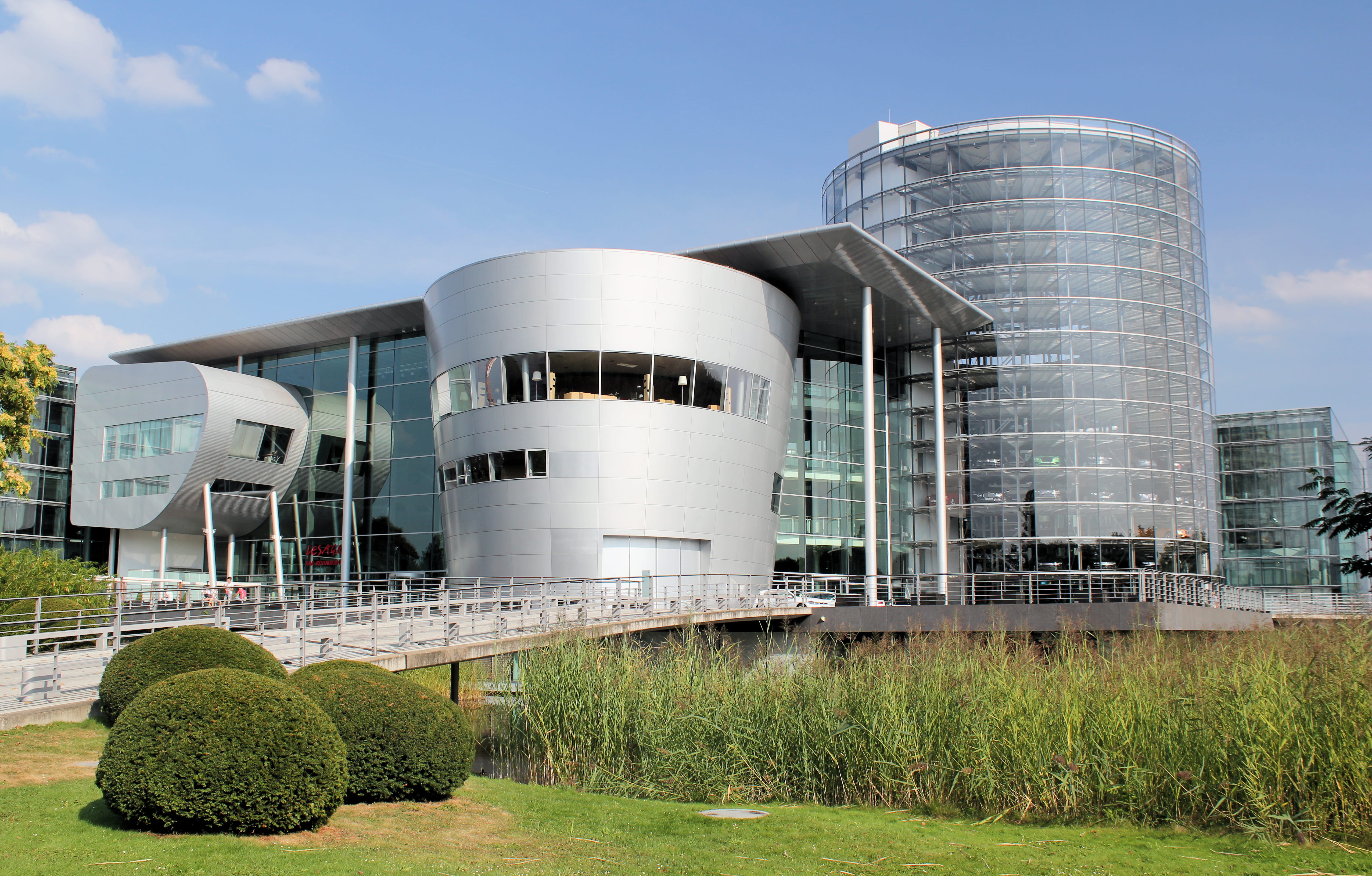 storage tank, convention center, no people, volkswagen gläserne manufaktur, transparent, low angle view, industry, dresden, silver colored, glass, fuel and power generation, HD Wallpaper