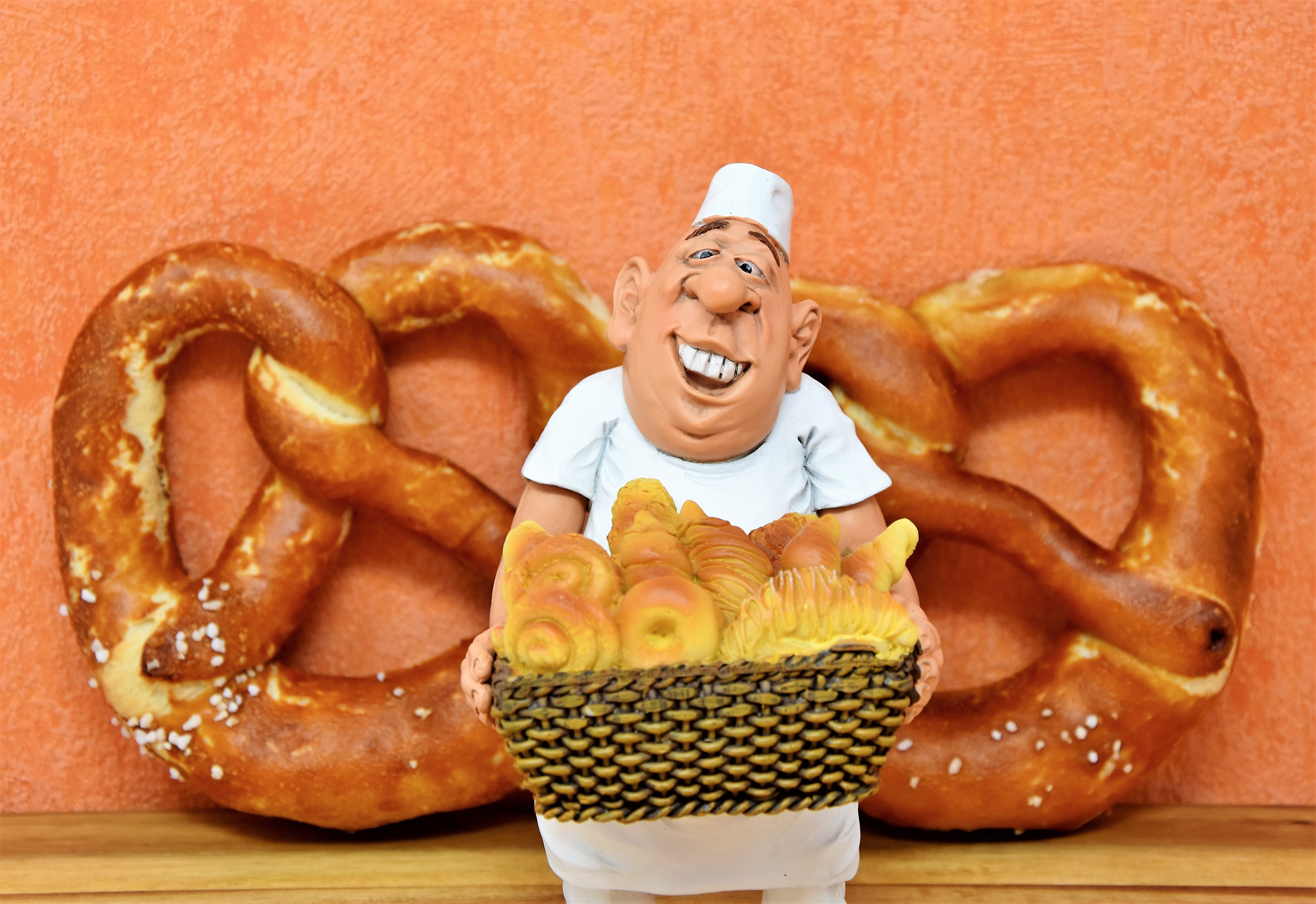 snack, bakery, deco, breze, craftsmen, decoration, looking at camera, bake bread, craft, front view, figure, baked goods, crispy, orange color, baker, waist up, HD Wallpaper