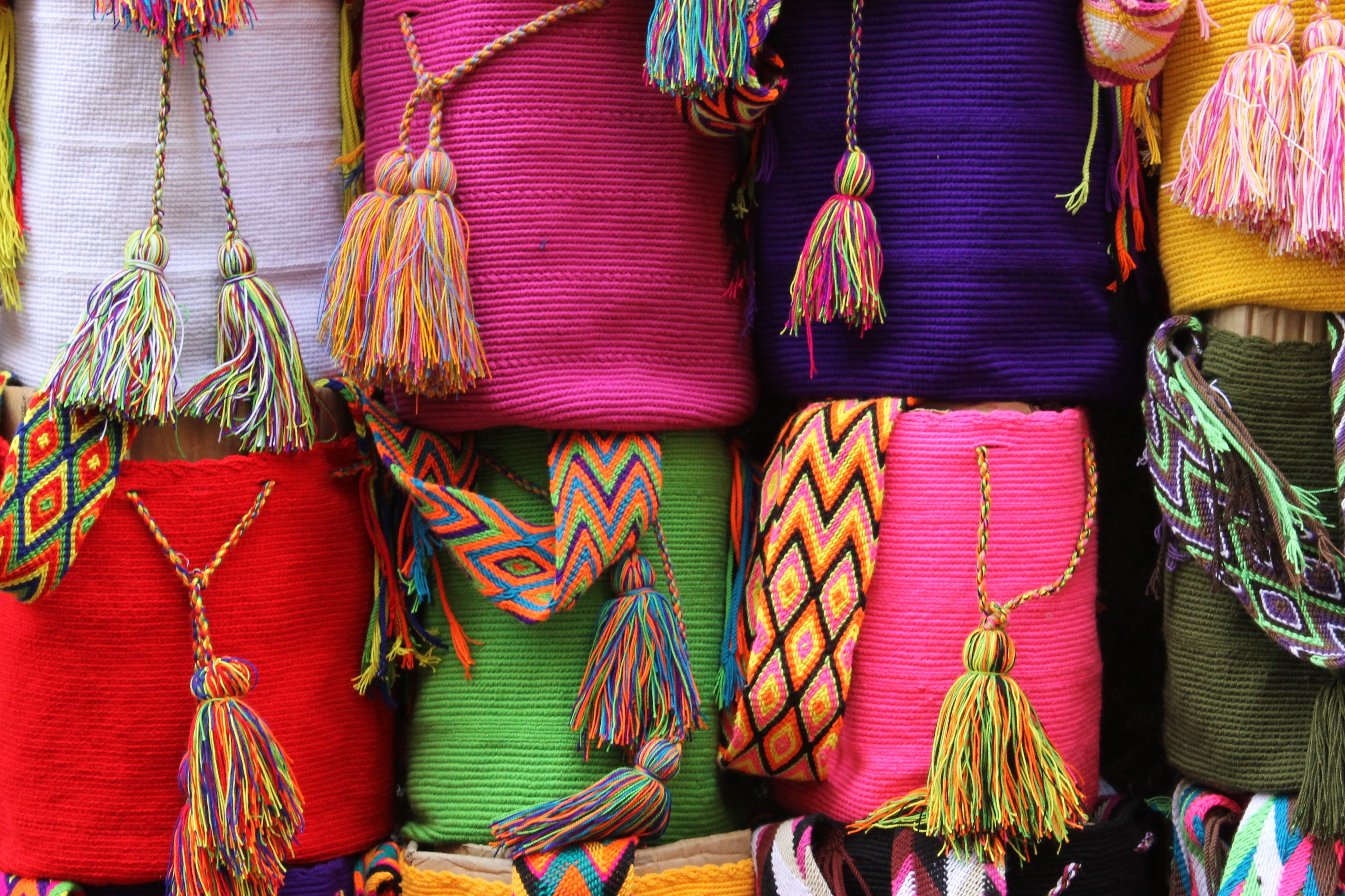 pattern, day, crafts, textiles, small business, large group of objects, bag, outdoors, cartagena, market, collection, 4K, backgrounds, for sale, souvenir, HD Wallpaper