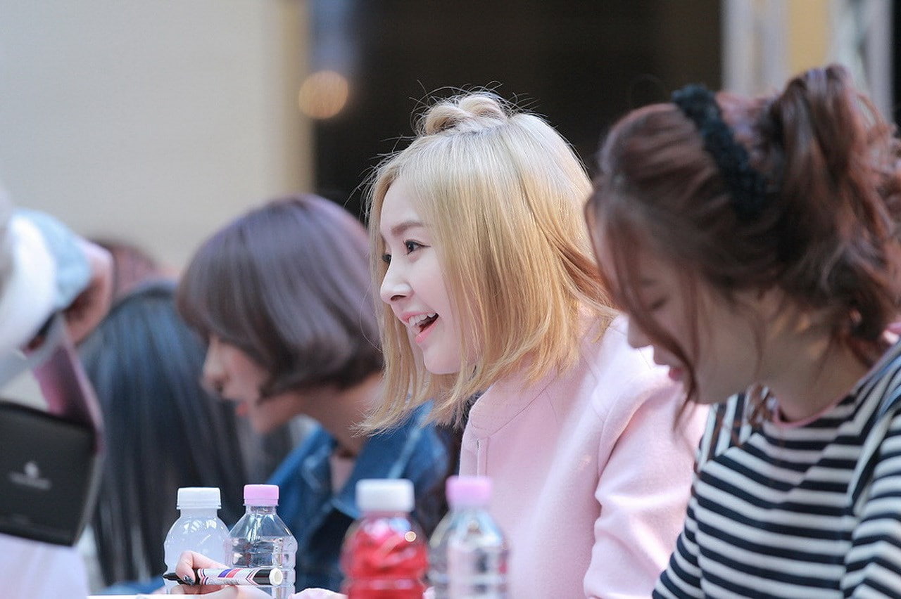women, dal shabet, restaurant, emotion, food and drink, happiness, group of people, togetherness, young women, beauty, refreshment, social gathering, 720P, HD Wallpaper