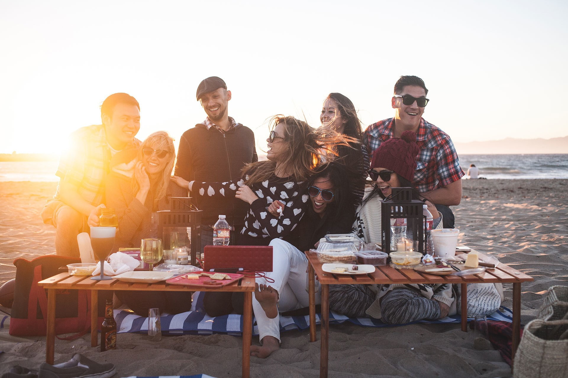 friends late backgrounds desktop, sunlight, food, group of people, water, social gathering, food and drink, drinking, togetherness, lens flare, 1080P, HD Wallpaper